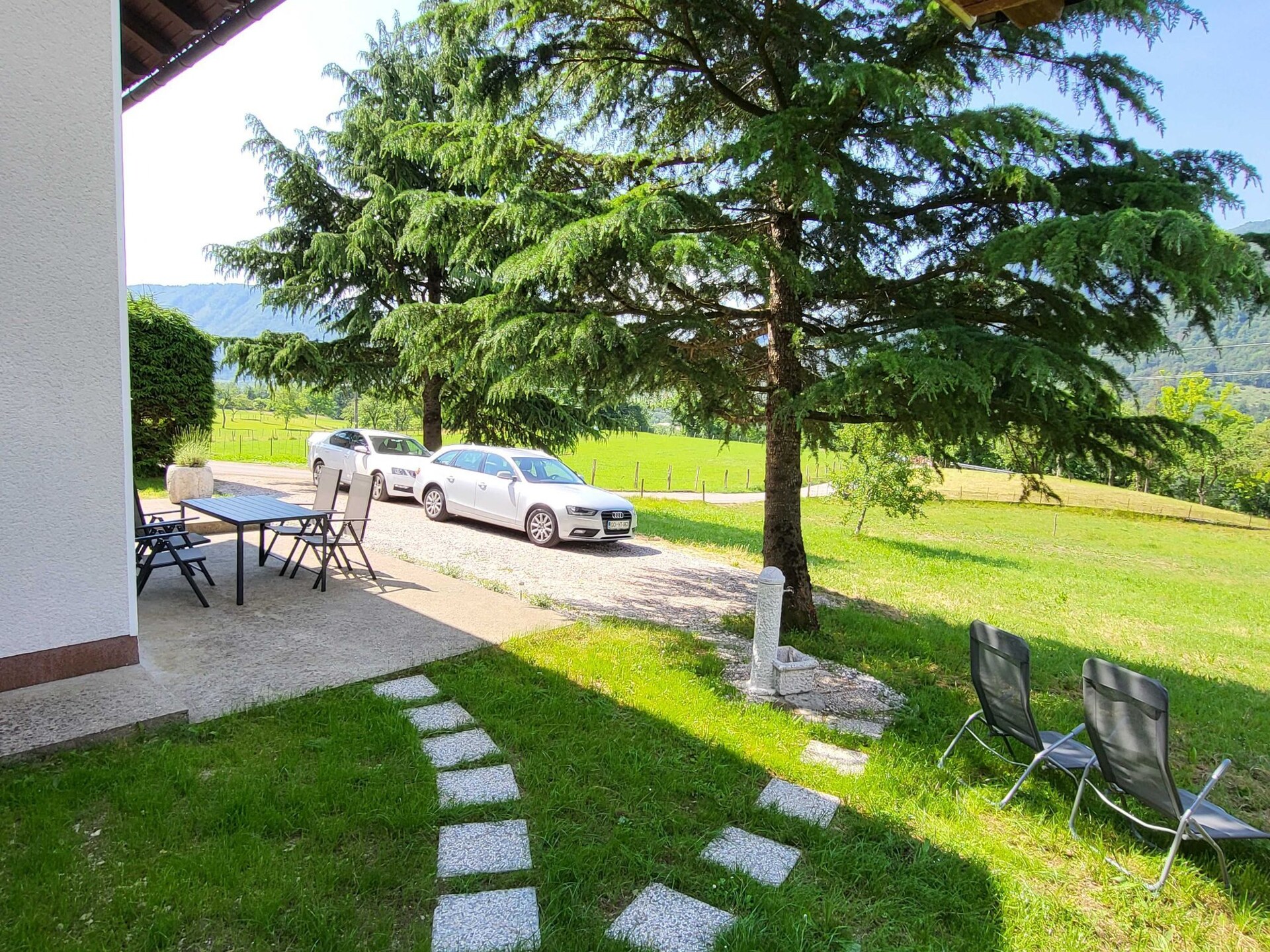 Vredig vakantiehuis met terras en uitzicht op de Julische Alpen bij Tolmin - foto 36