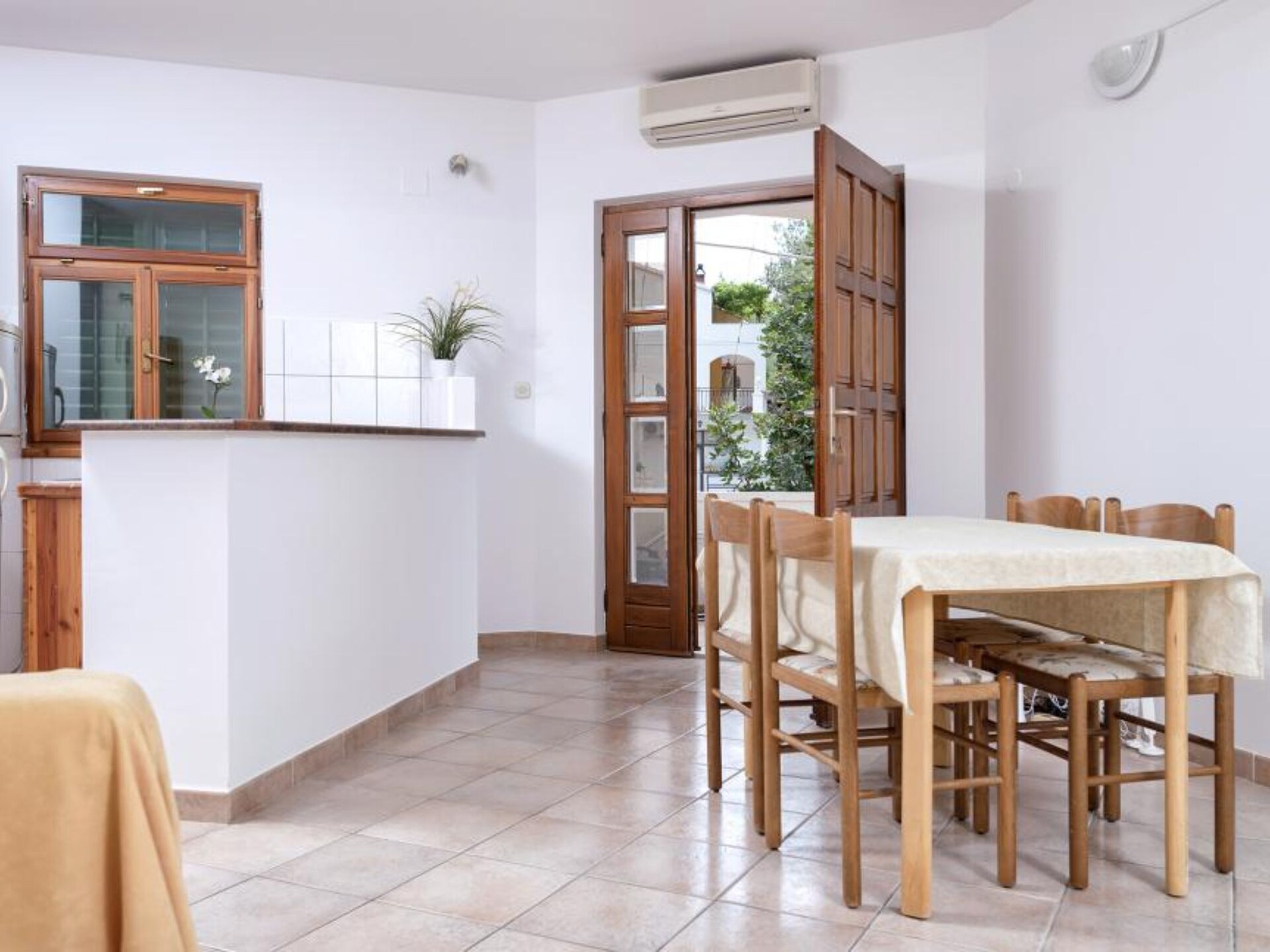 Rustiek appartement aan zee in Hvar met 2 slaapkamers - foto 5