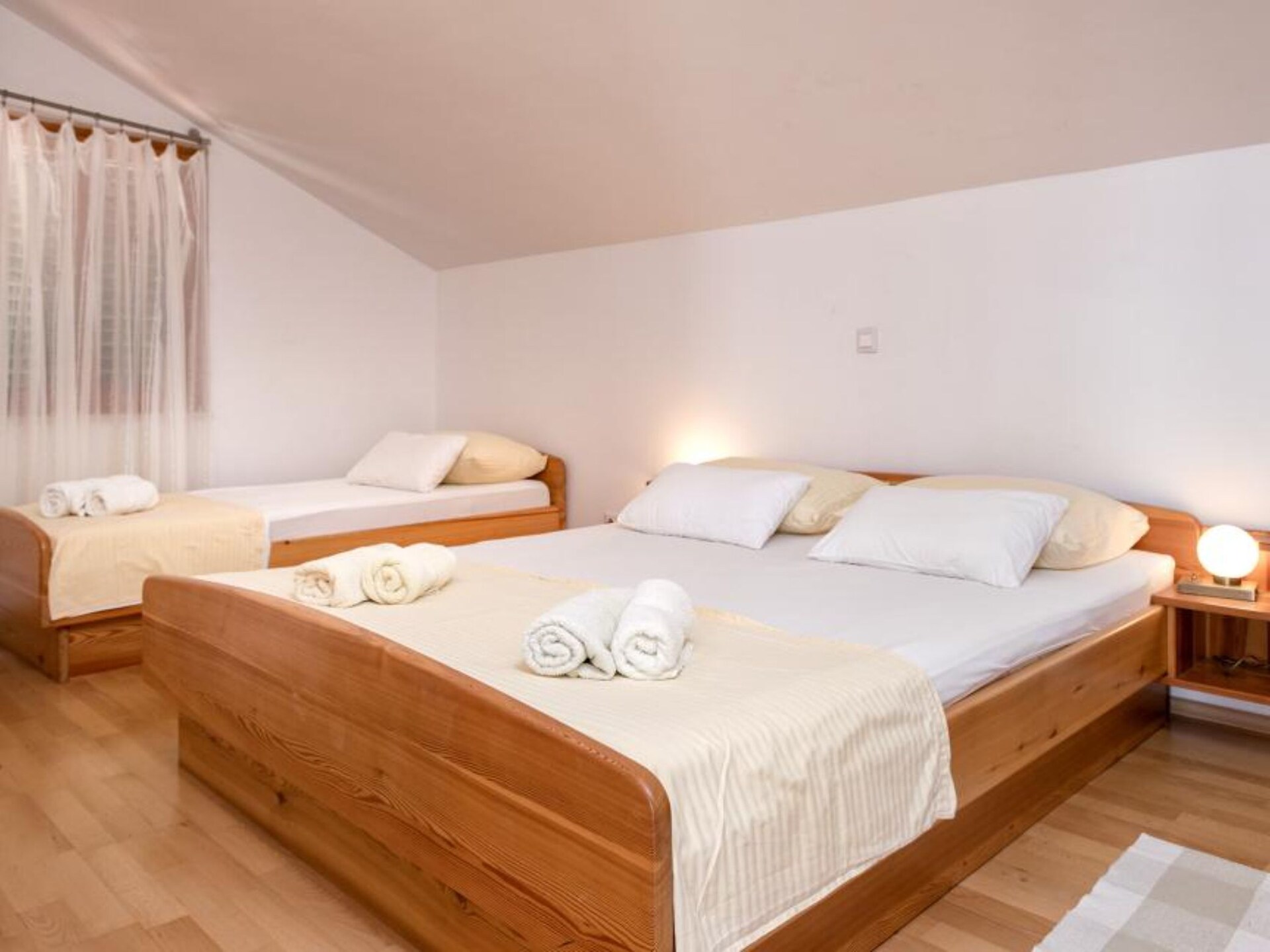 Aan het strand: ruim appartement voor 5 personen in Hvar - foto 6