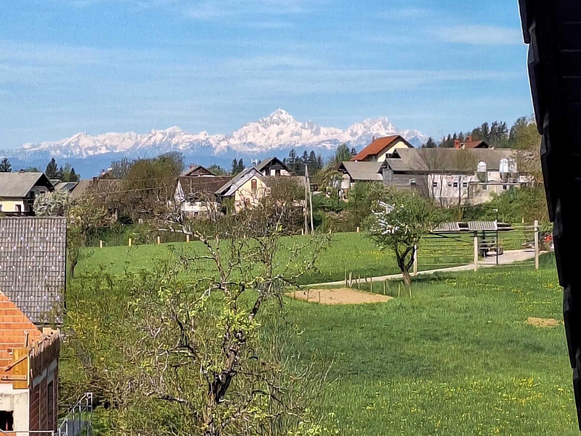 Kleurrijk appartement met balkon en uitzicht op de Alpen in Preddvor - foto 19