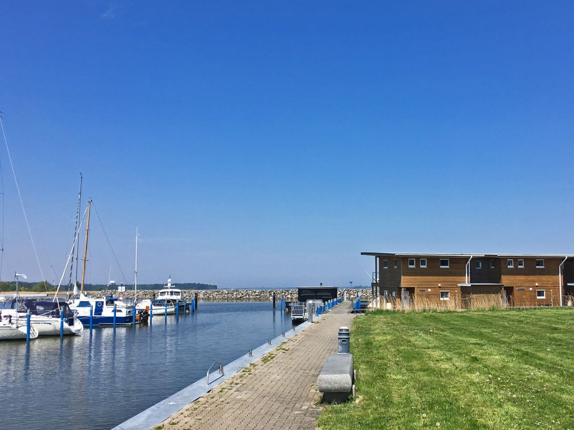 Woonboot aan de lagune bij Barth met dakterras, vlakbij het centrum - foto 13