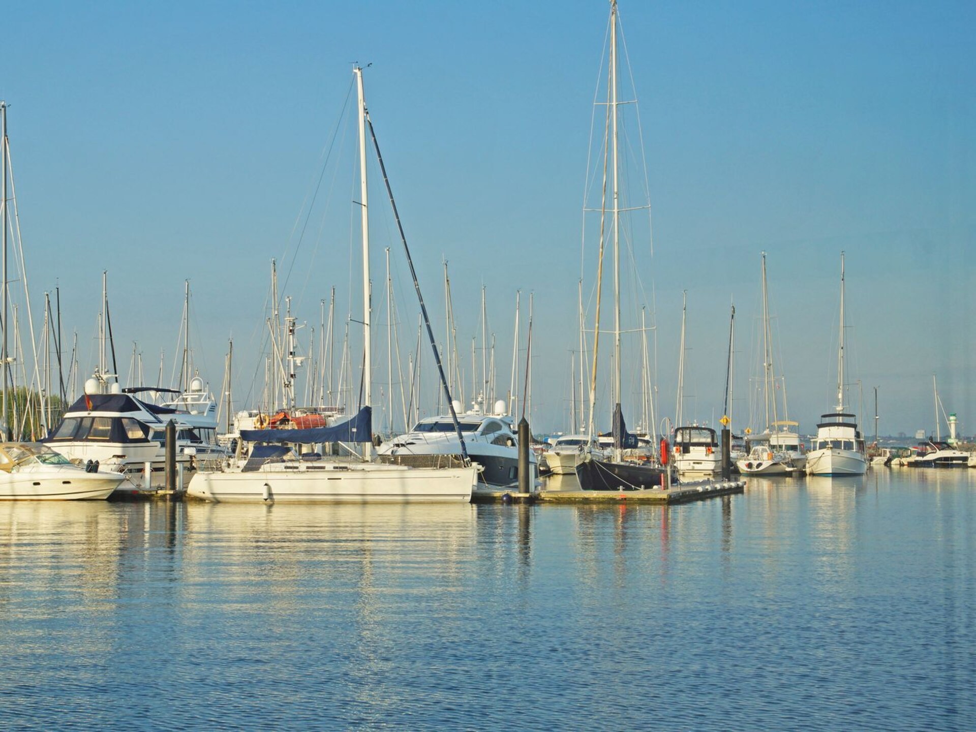 Woonboot op 1,5 km van het strand in Laboe - foto 13