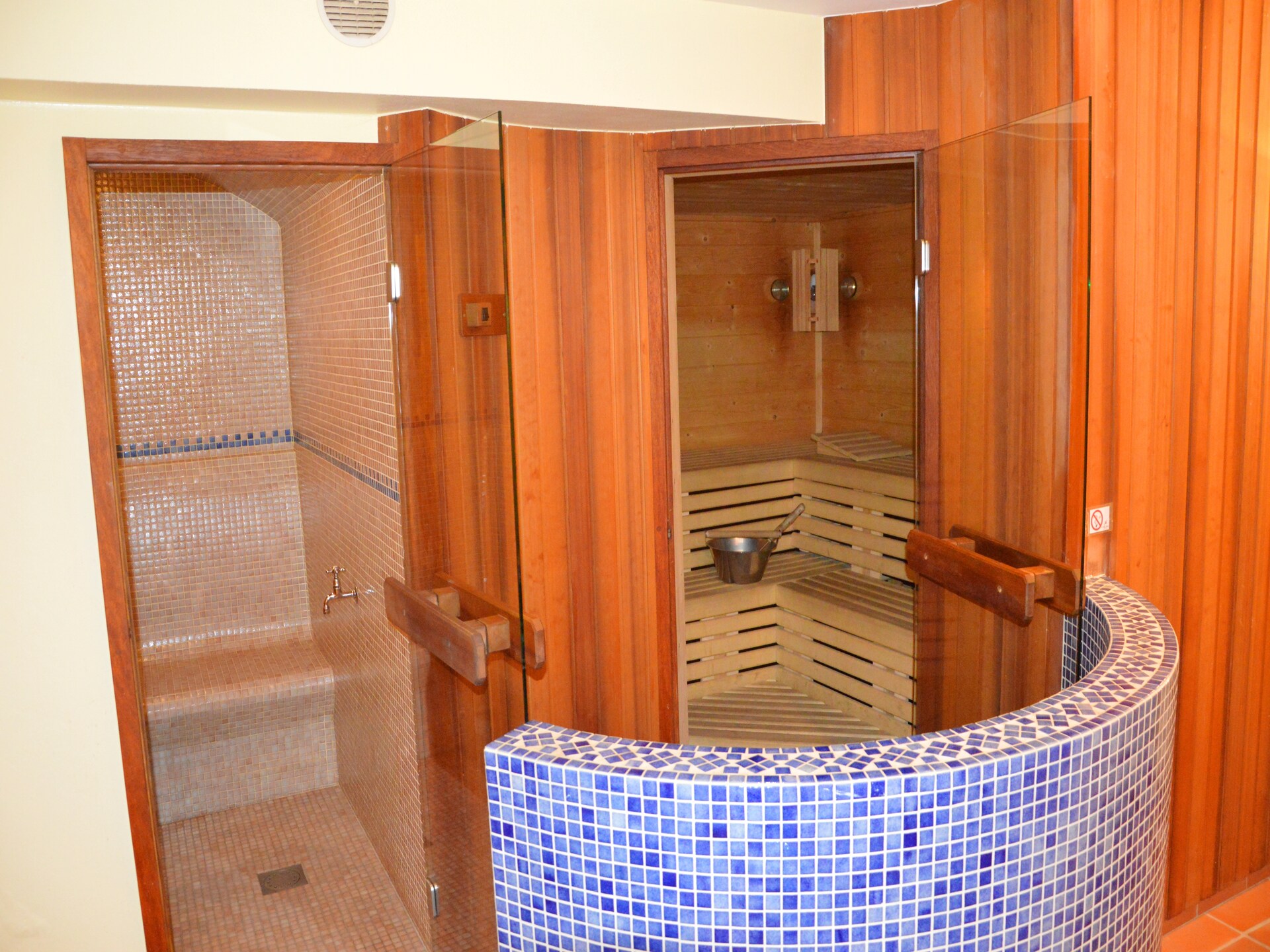 Luxe vakantiehuis voor 14 personen met sauna en stoombad in Robertville - foto 39