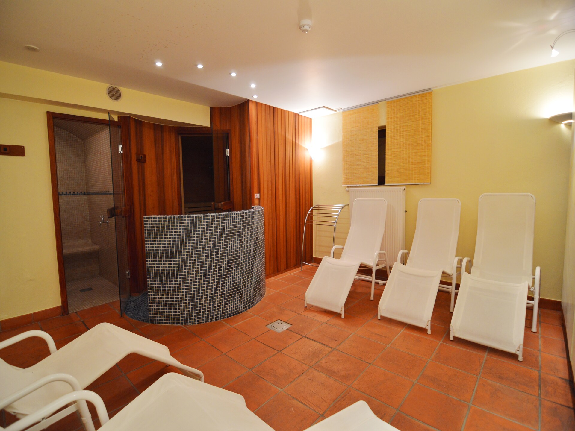 Luxe vakantiehuis voor 14 personen met sauna en stoombad in Robertville - foto 40
