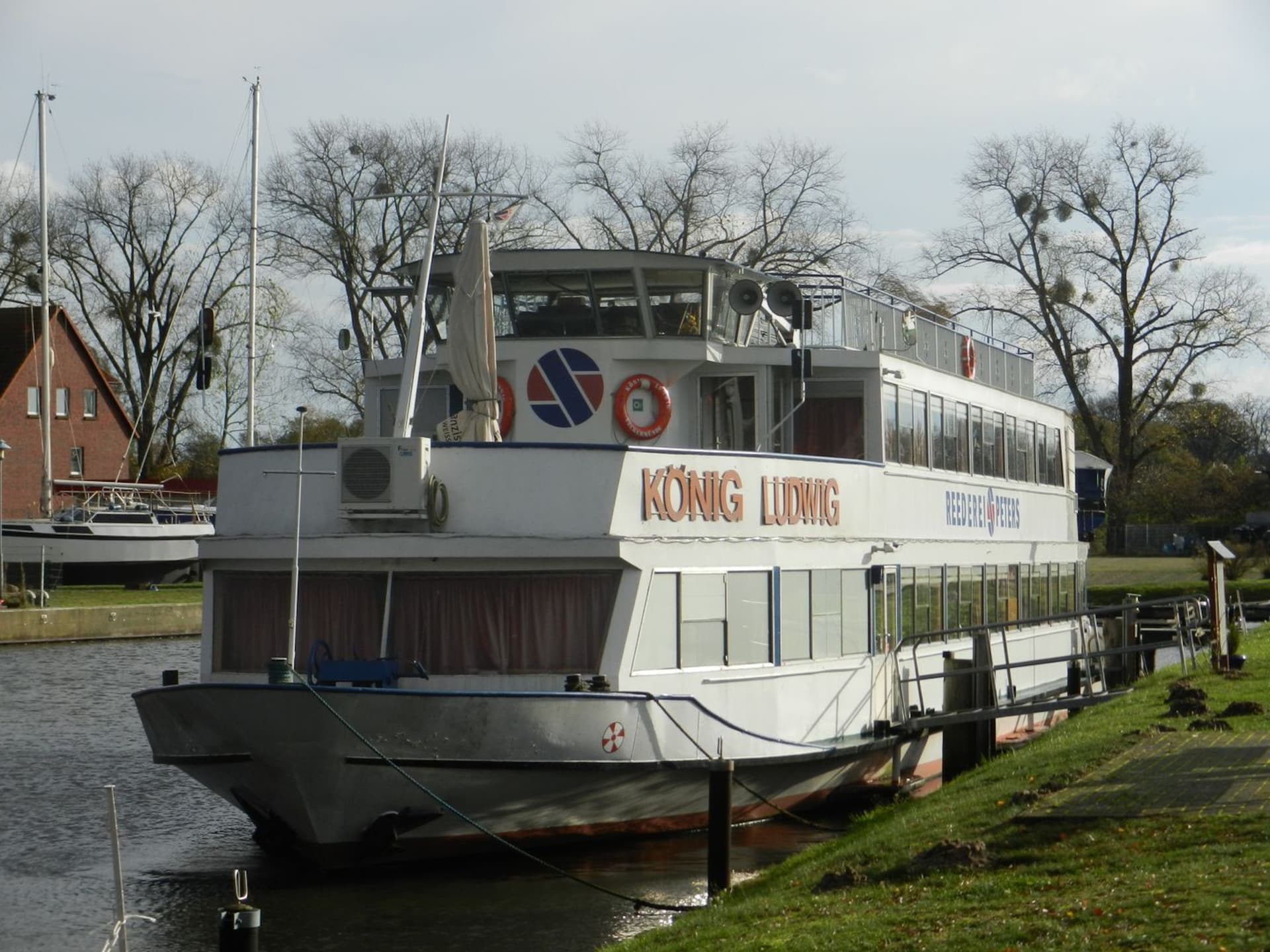 3-persoons woonboot Hausboot Xenia in Ueckermünde bij het strand - foto 16