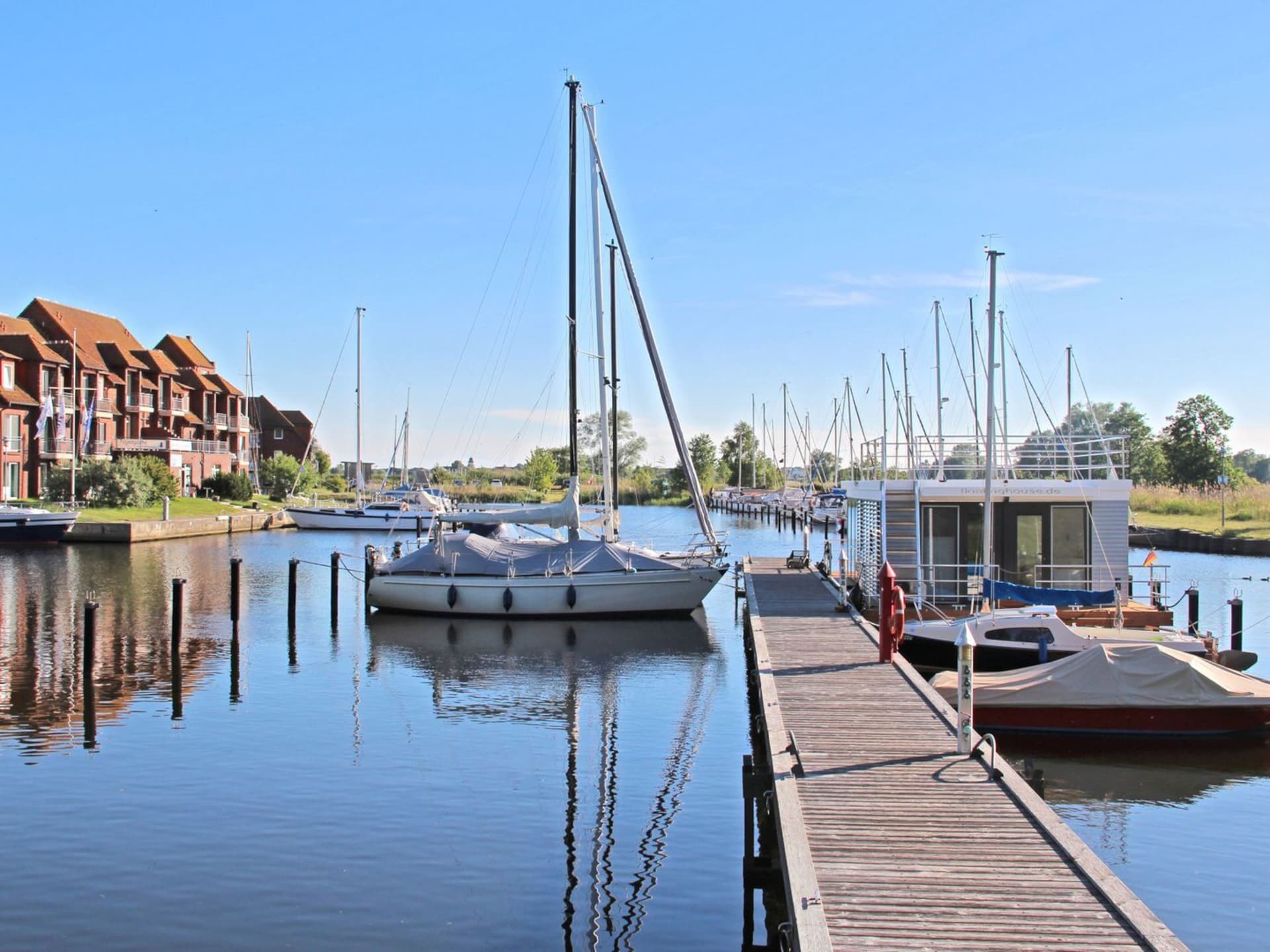 3-persoons woonboot Hausboot Xenia in Ueckermünde bij het strand - foto 14