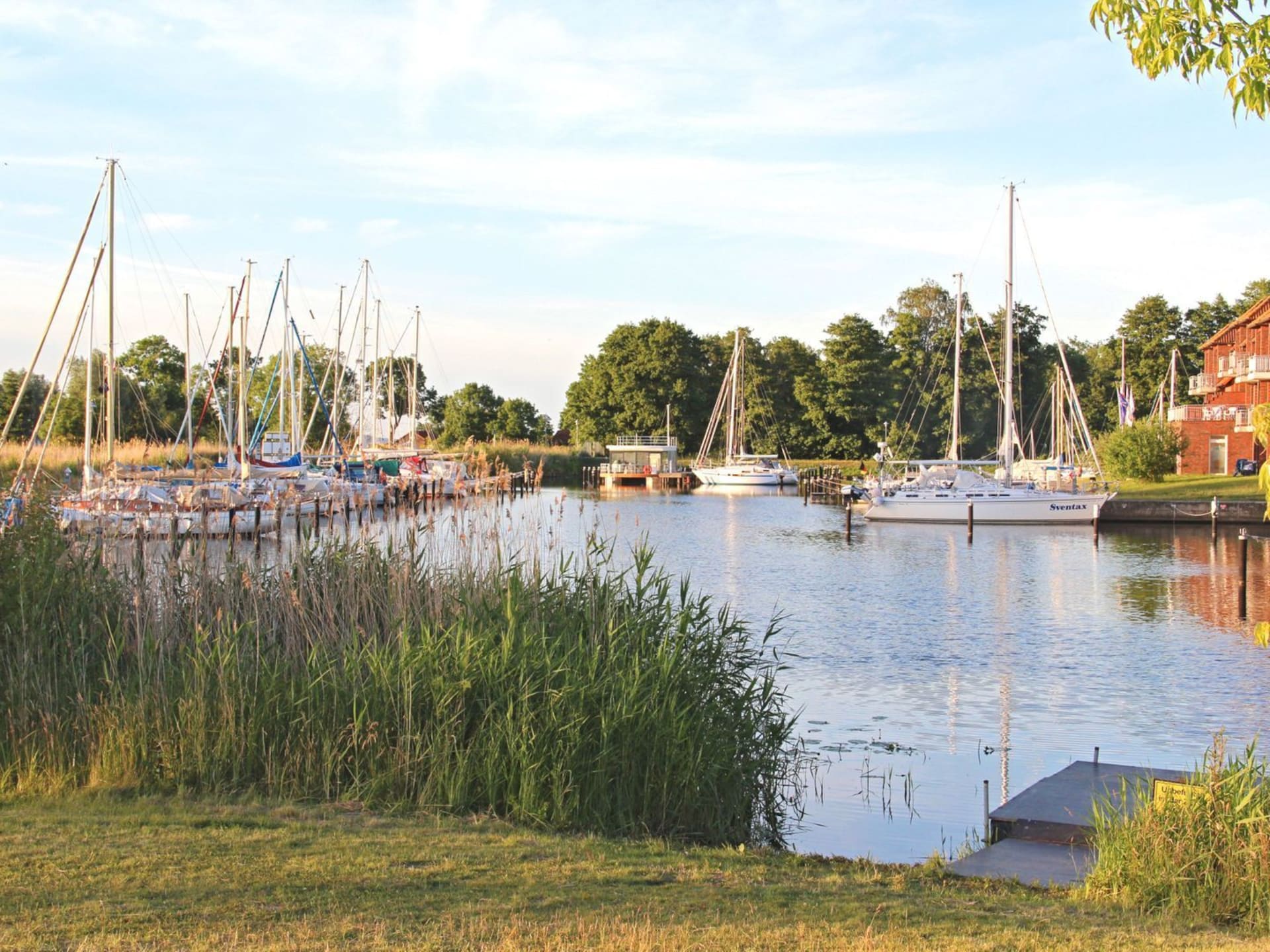 3-persoons woonboot Hausboot Xenia in Ueckermünde bij het strand - foto 15