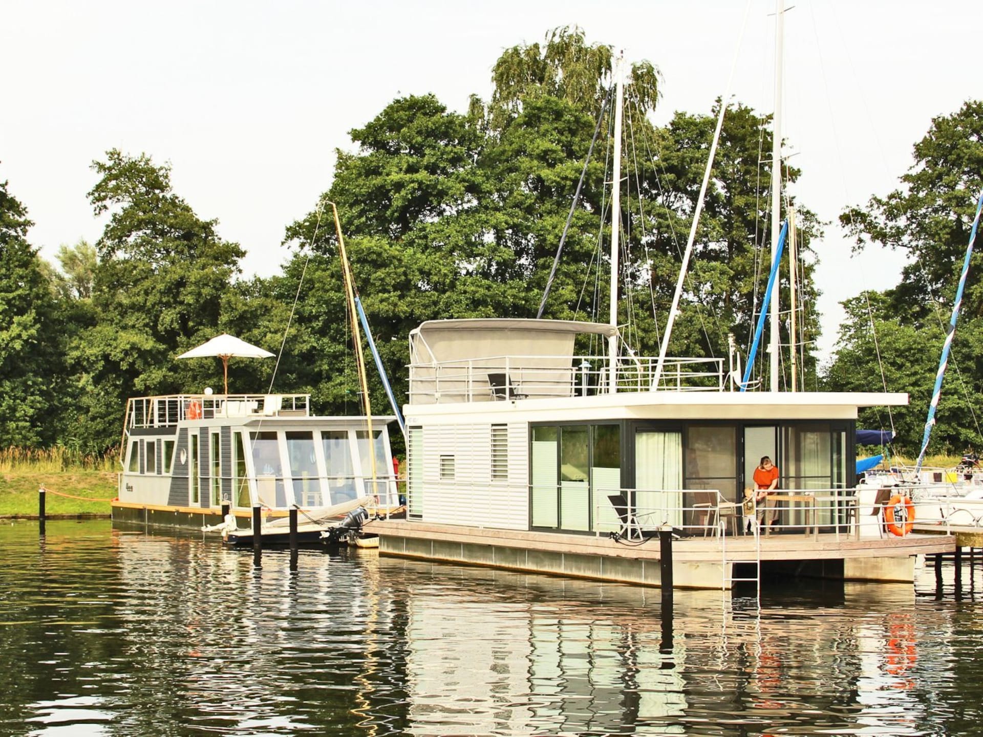 3-persoons woonboot Hausboot Xenia in Ueckermünde bij het strand - foto 1