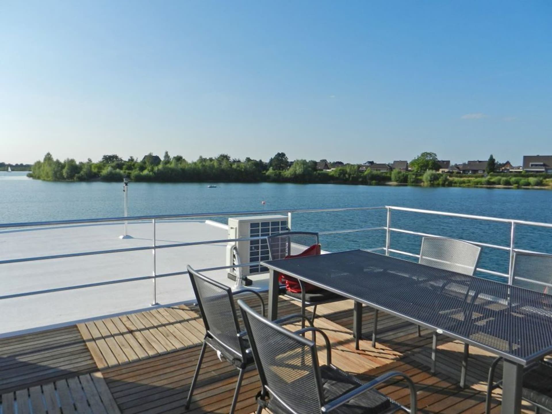 Unieke woonboot voor 2 personen in het merenlandschap van Xanten (3) - foto 4