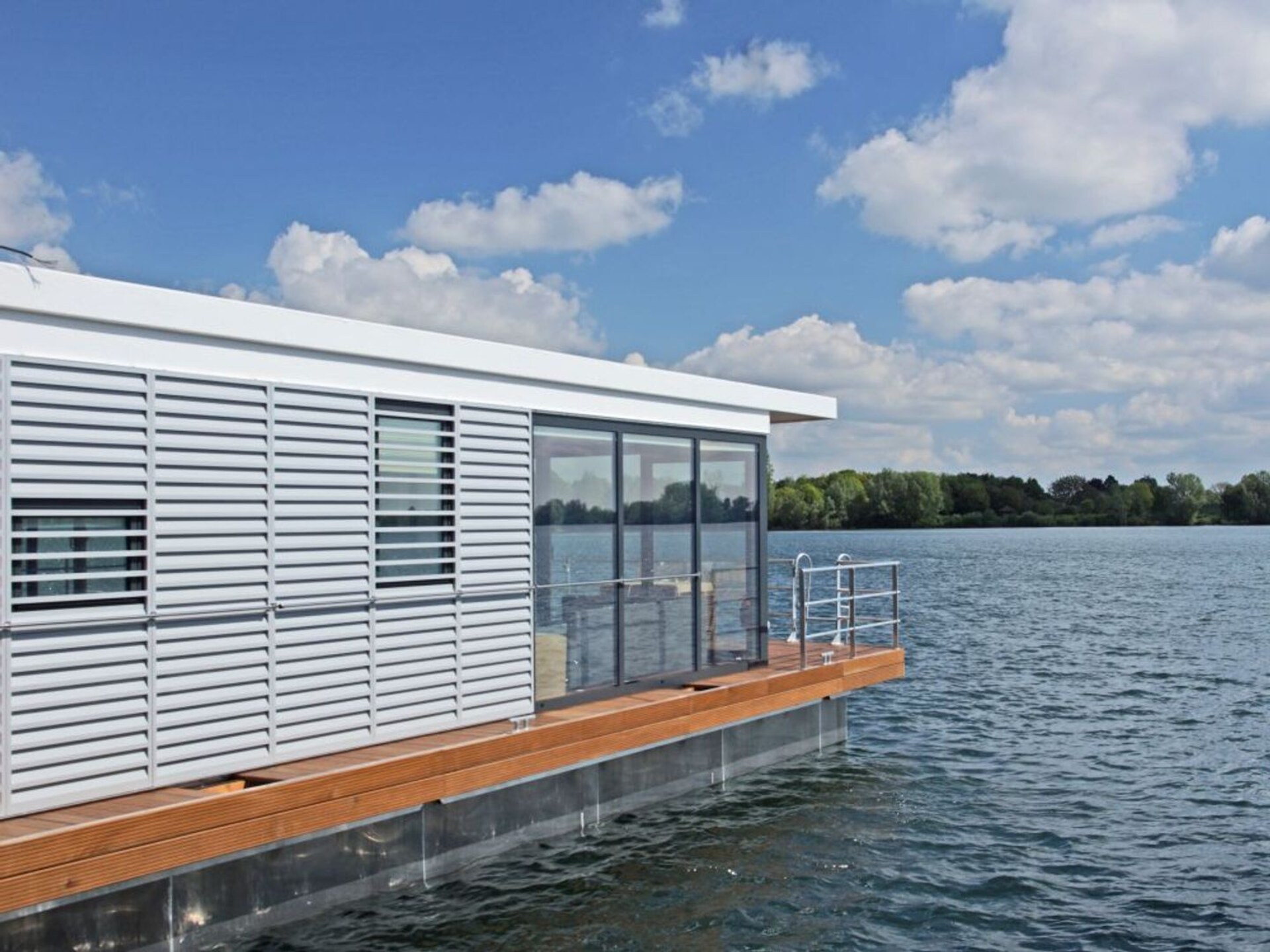 Woonboot Floating 44 aan het water bij Xanten – puur genieten met z’n twee - foto 2