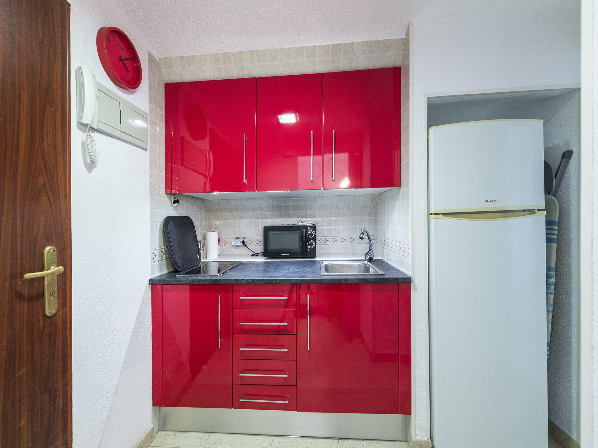 Compact appartement aan de golfbaan, 450 meter van het strand in Torremolinos - foto 11