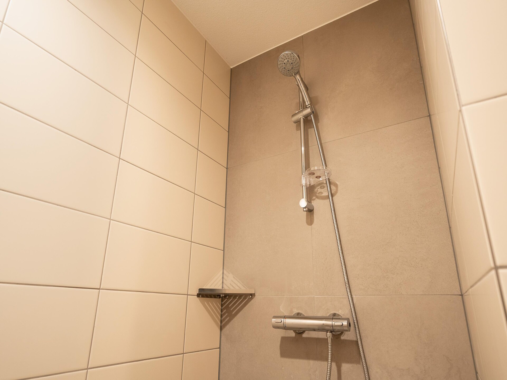 Walden 3: Stijlvol appartement met panoramisch stadszicht in Den Haag - foto 17