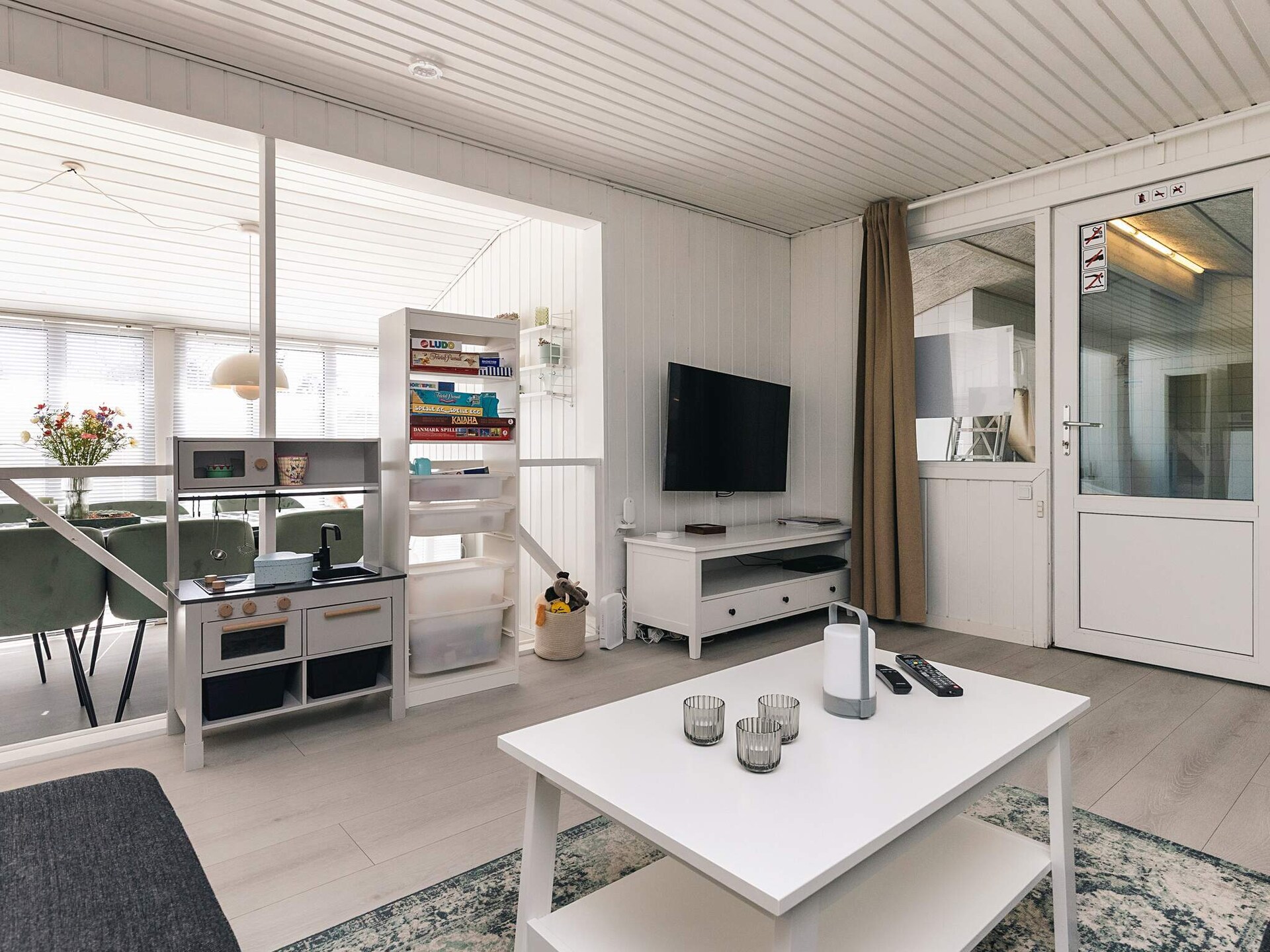 Ruim vakantiehuis met privé-zwembad, sauna en whirlpool op 1 km van strand - foto 14