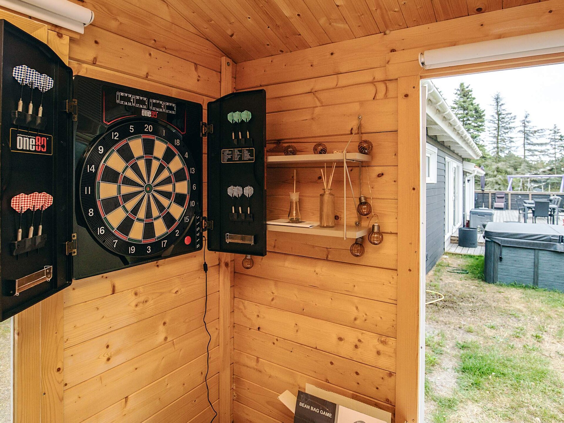 Ruim vakantiehuis met privé-zwembad, sauna en whirlpool op 1 km van strand - foto 32