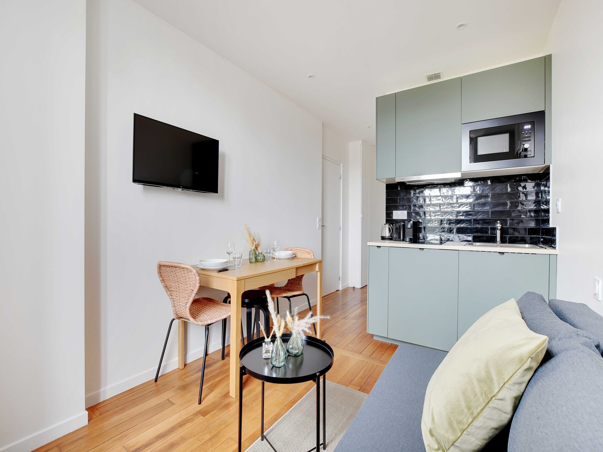 Licht duplex appartement in Nanterre, vlakbij RER A en Parijs - foto 2