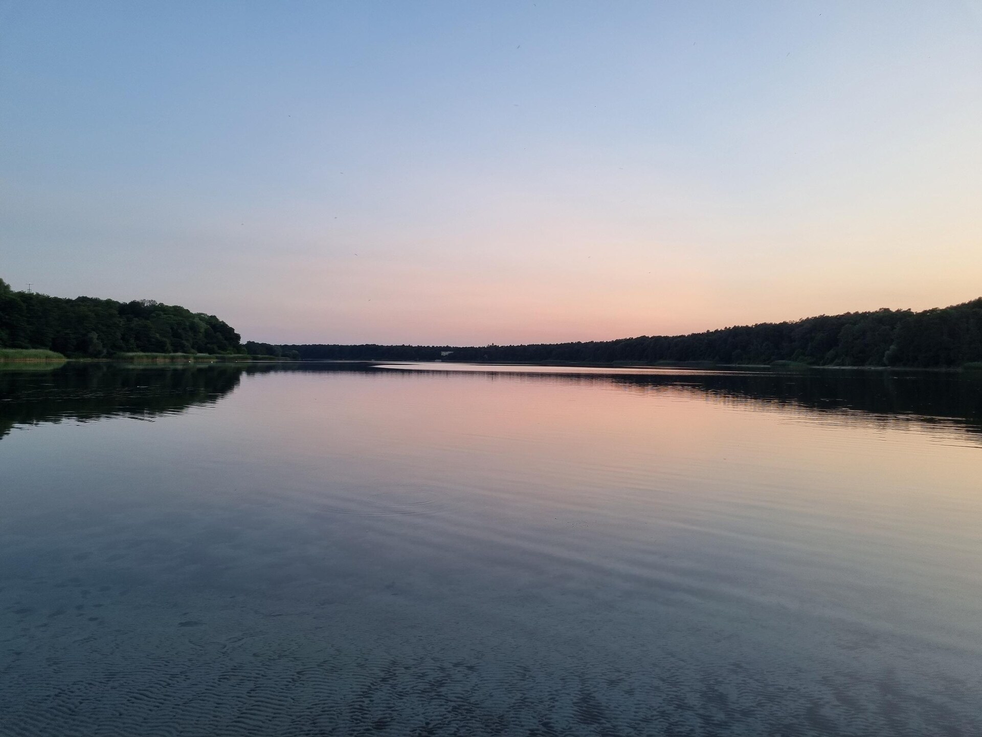 Op 300 m van het meer: Ruim luxe appartement in Strausberg - foto 31