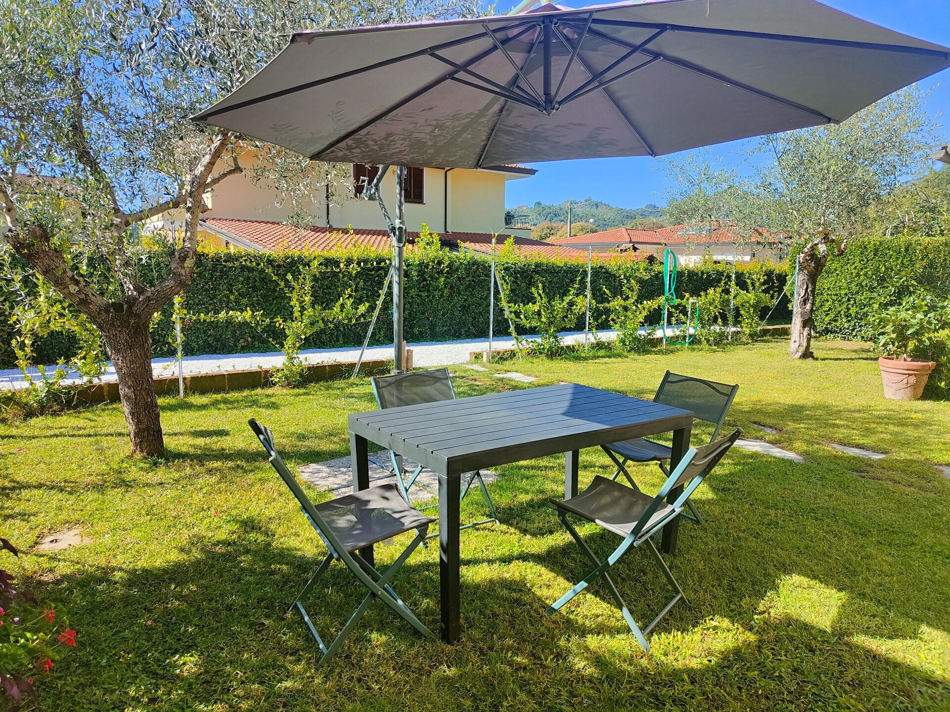 Vrijstaand vakantiehuis met sfeervolle tuin op 9 km van de Versilia-kust - foto 5