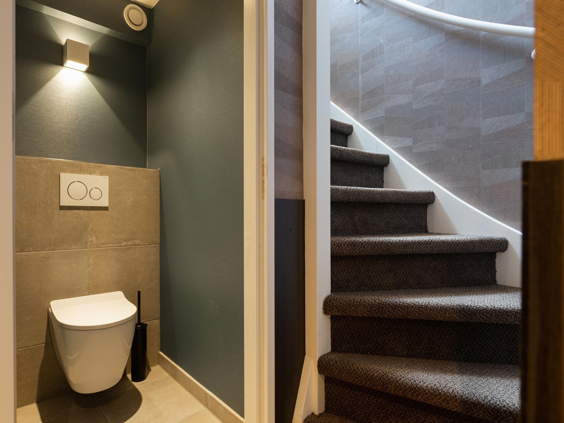 Stijlvol duplex appartement met grachtzicht in hartje Den Haag - foto 19