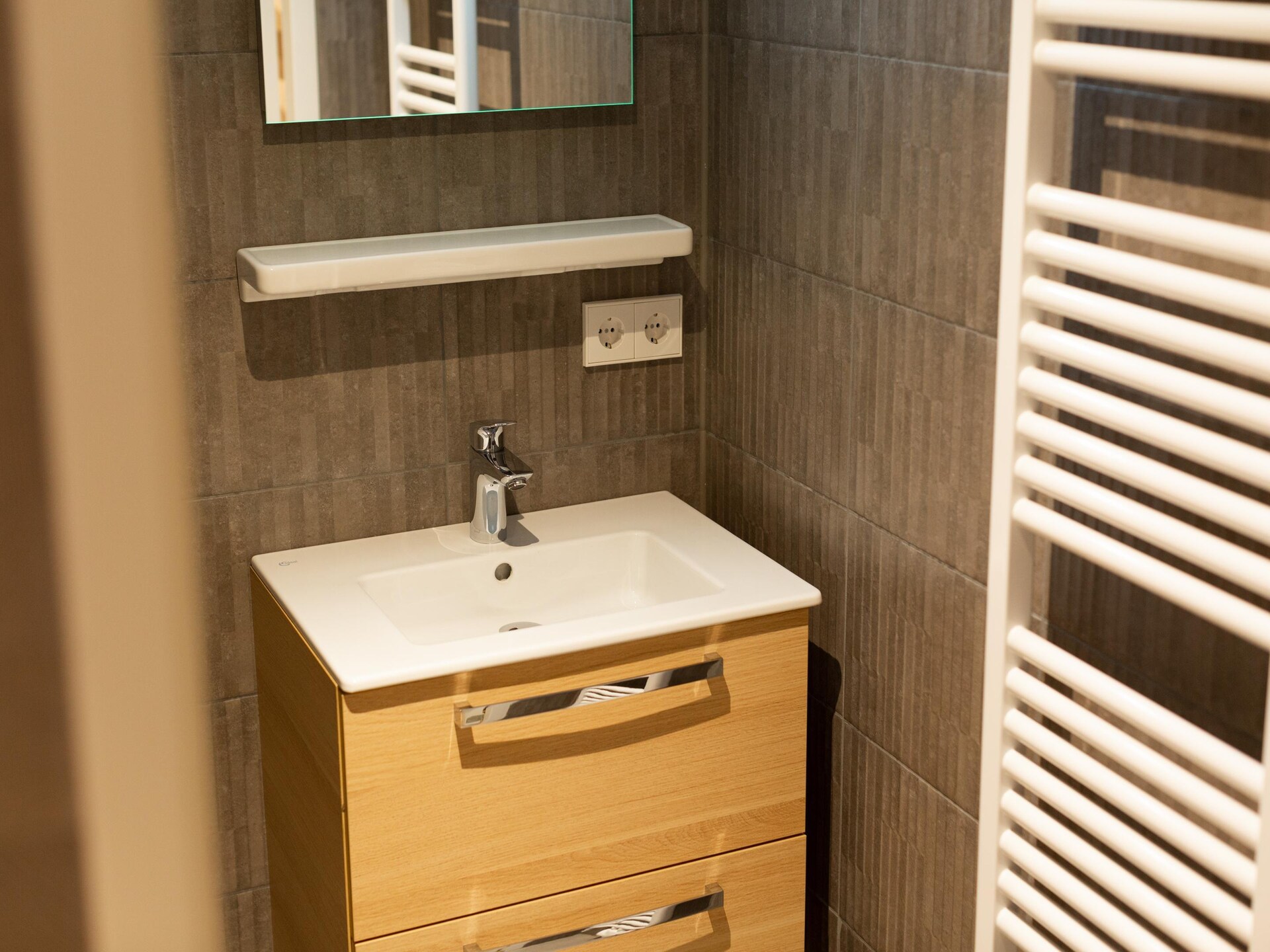 Stijlvol duplex appartement met grachtzicht in hartje Den Haag - foto 26