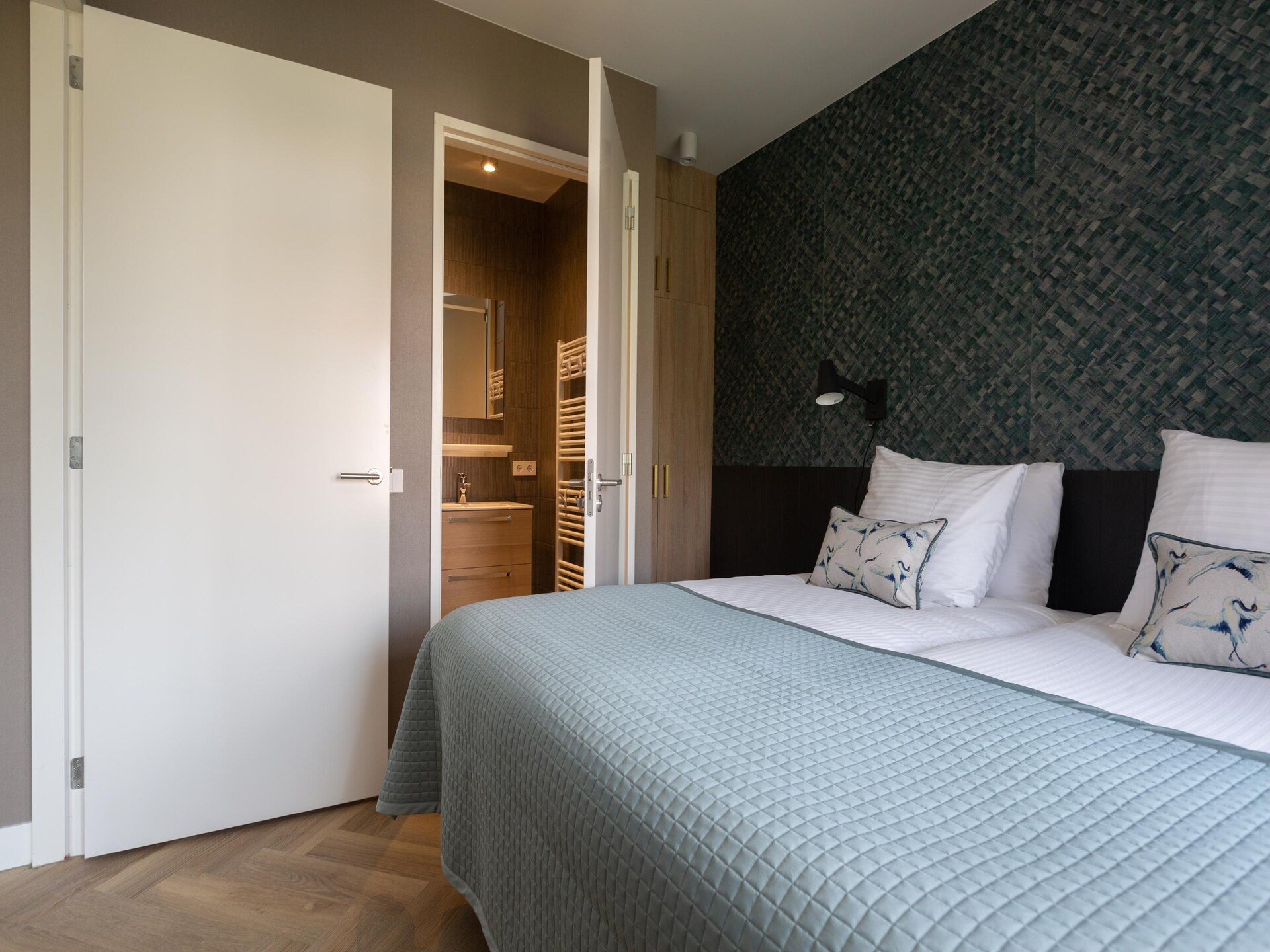 Stijlvol appartement aan de gracht in hartje Den Haag | 4p - foto 28