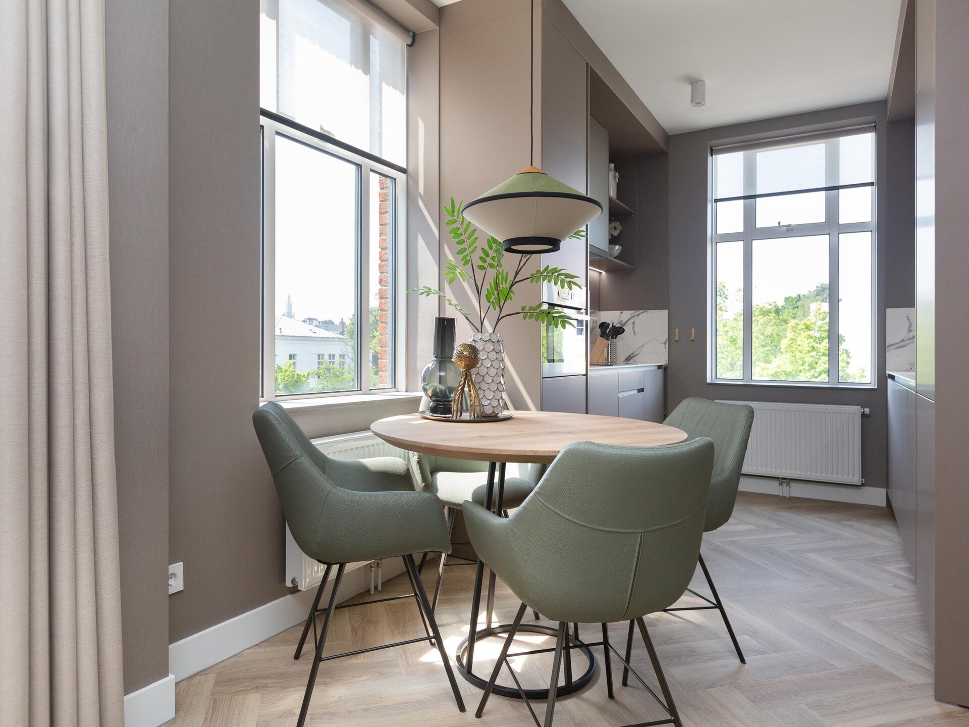Stijlvol appartement met grachtenuitzicht in levendige Haagse wijk - foto 14