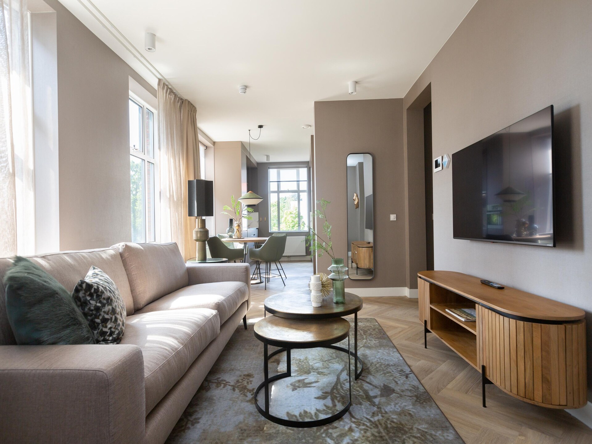 Stijlvol appartement met grachtenuitzicht in levendige Haagse wijk - foto 24