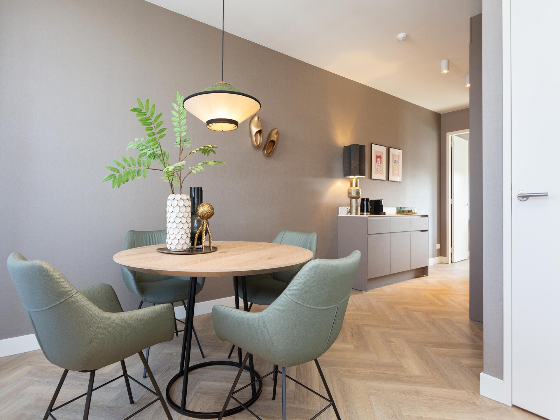 Stijlvol penthouse met panoramisch uitzicht in hartje Den Haag - foto 9
