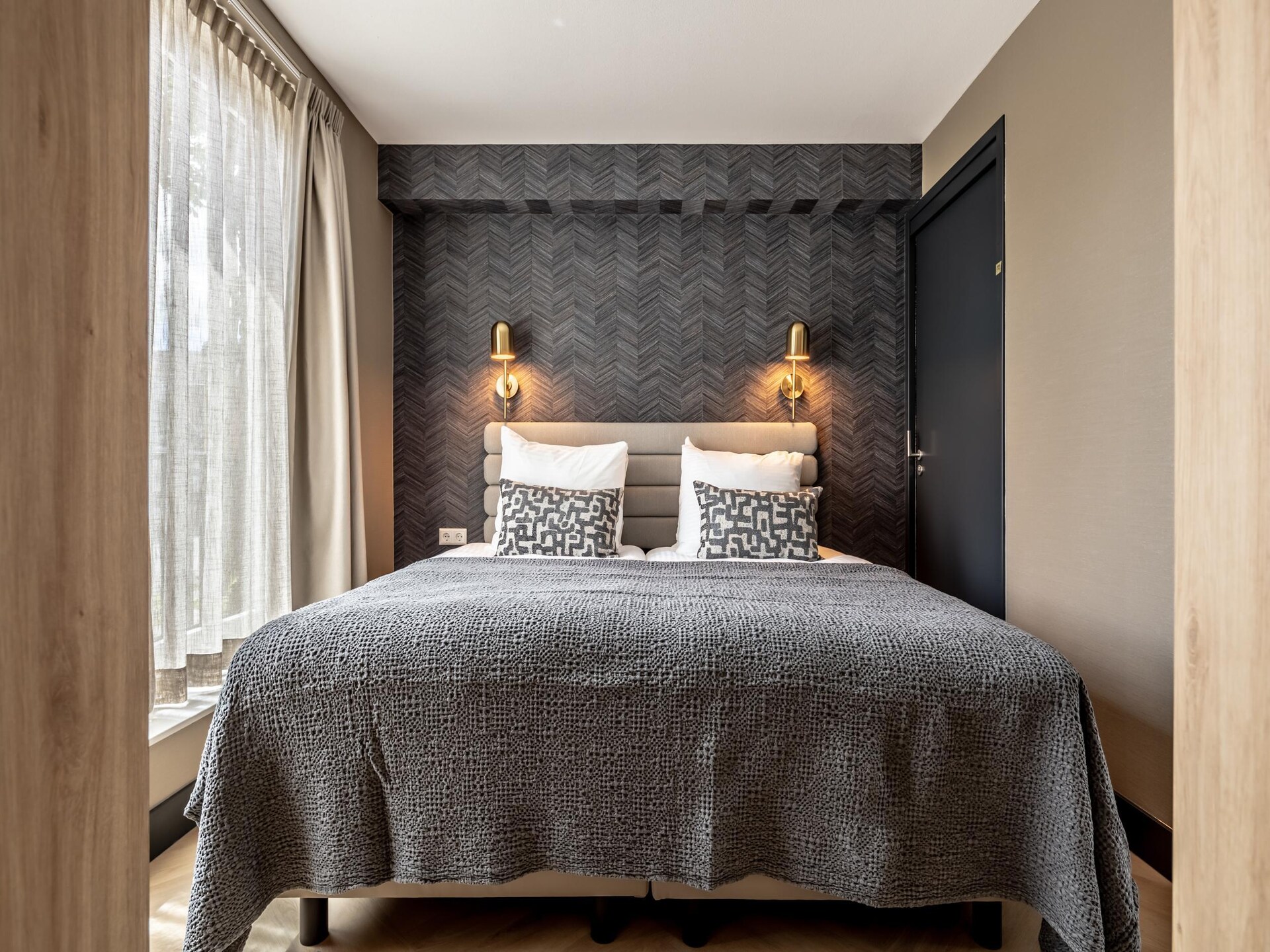 Sfeervol studio-appartement aan pittoreske gracht in hartje Delft - foto 3