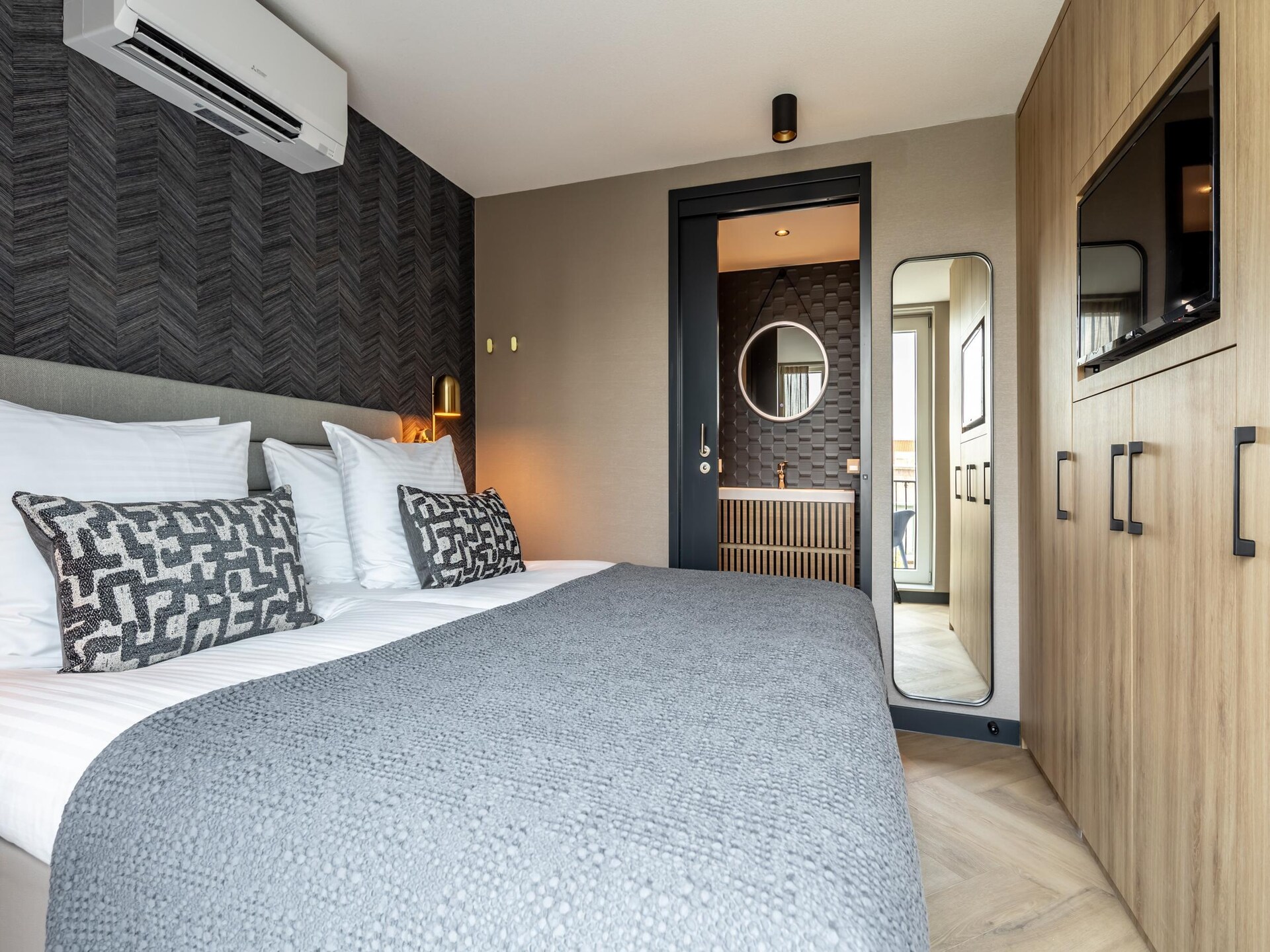 Stijlvol split-level appartement met uitzicht op Delfts historische kerken - foto 10
