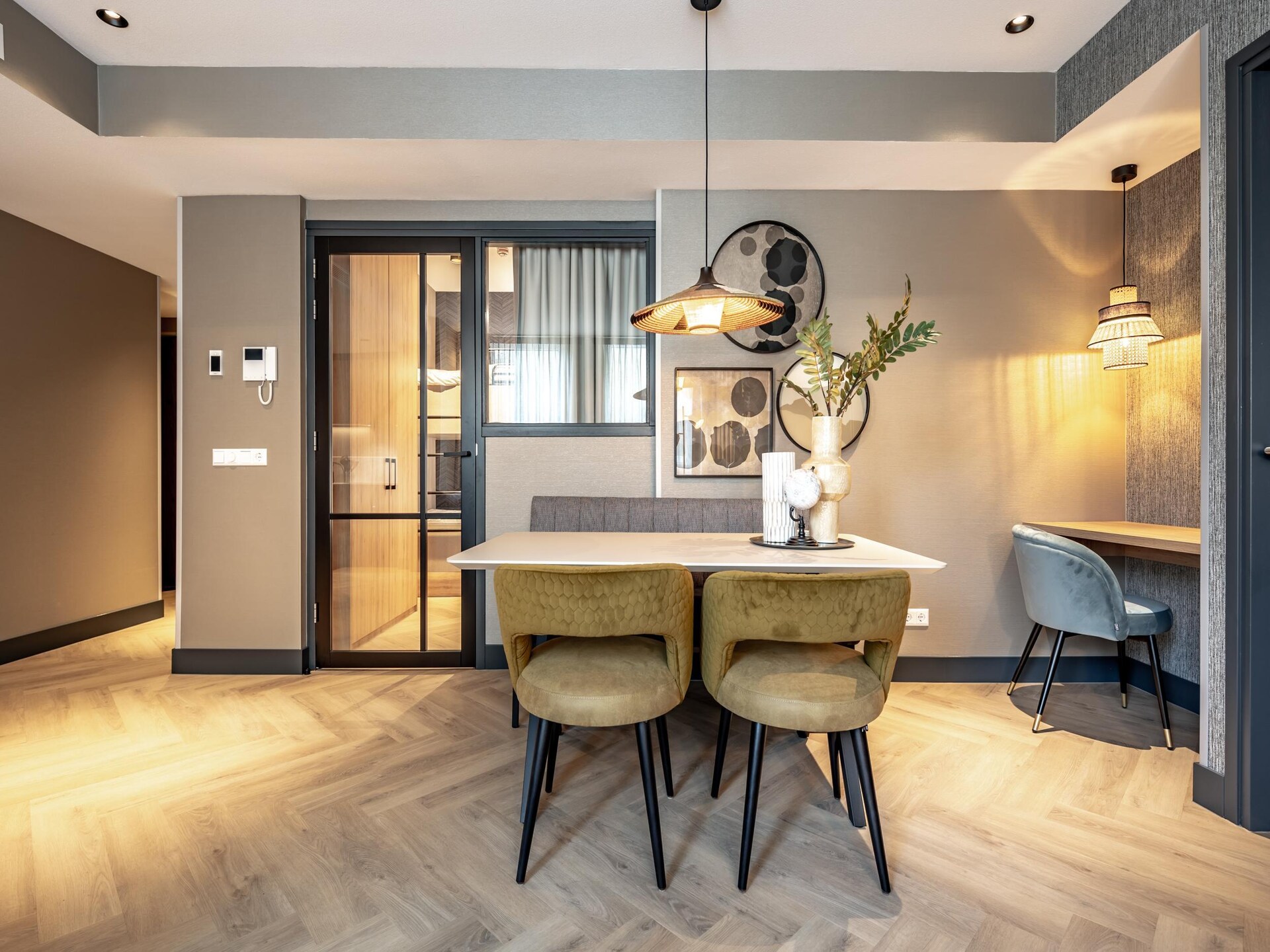 Stijlvol gezinsappartement in hartje Delft met tuin en airco - foto 20