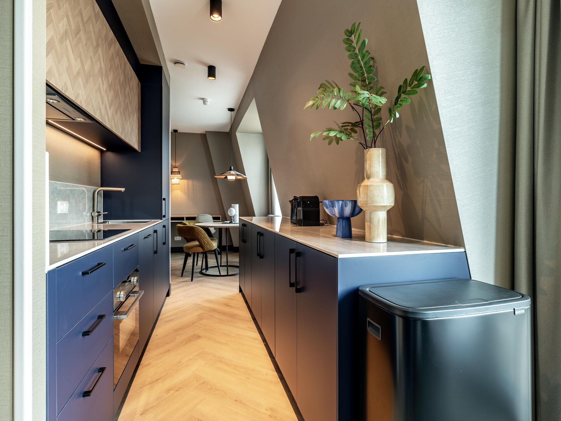 Stijlvol gezinsappartement Delft 3B met tuin, airco en 2 slaapkamers - foto 9