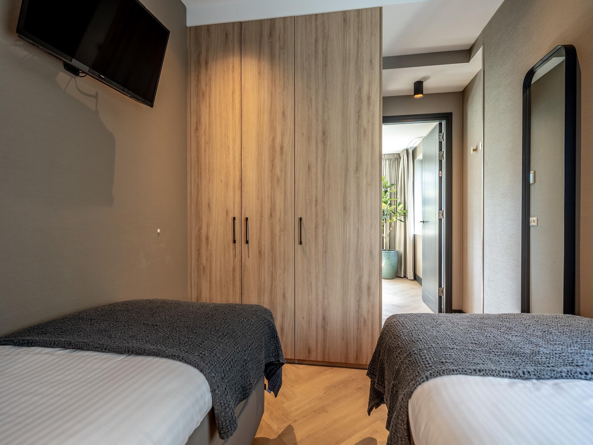 Grachtenappartement Delft: uniek verblijf met uitzicht en airconditioning - foto 19