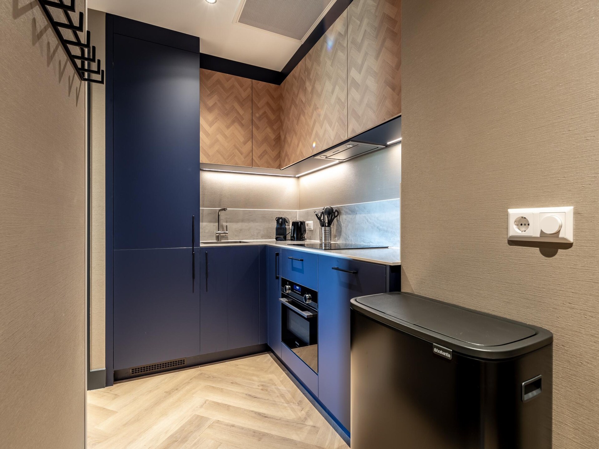 Stijlvol appartement Delft met tuin, airconditioning en werkplek - foto 4