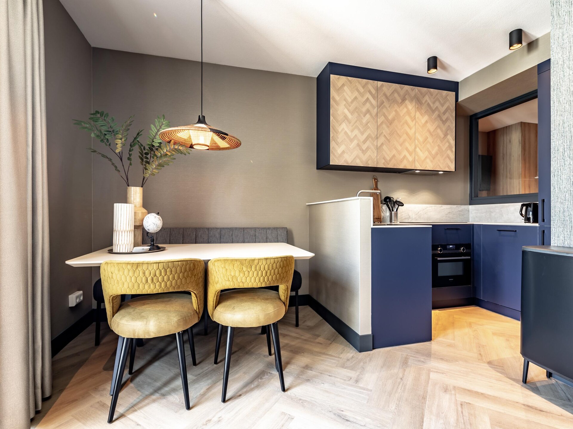Stijlvol appartement Delft met tuin, airconditioning en werkplek - foto 11