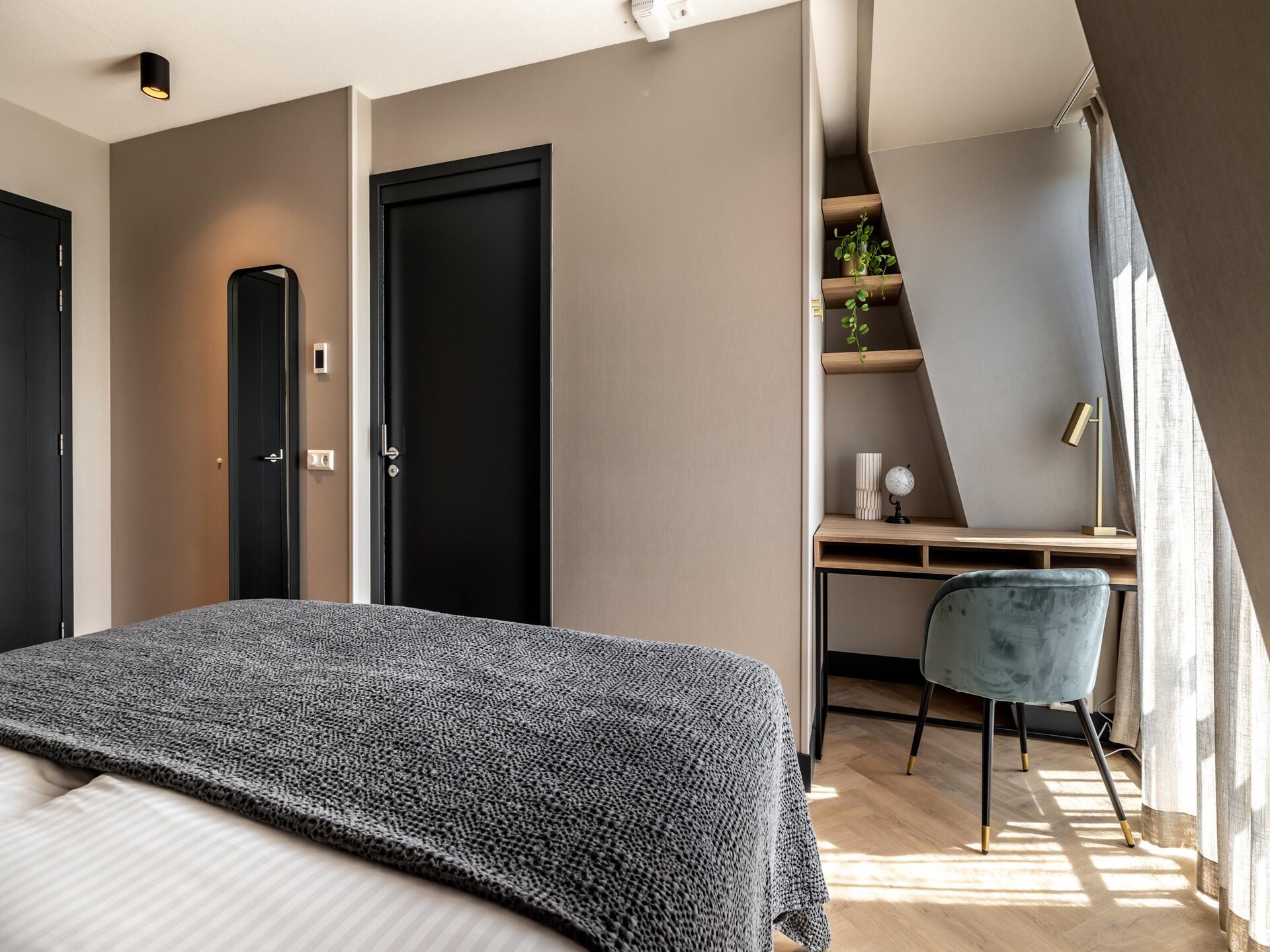 Stijlvol appartement met privé dakterras en uitzicht over Delft - foto 20
