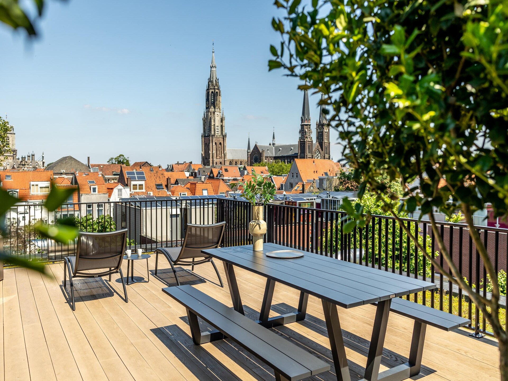 Stijlvol appartement met privé dakterras en uitzicht over Delft - foto 31