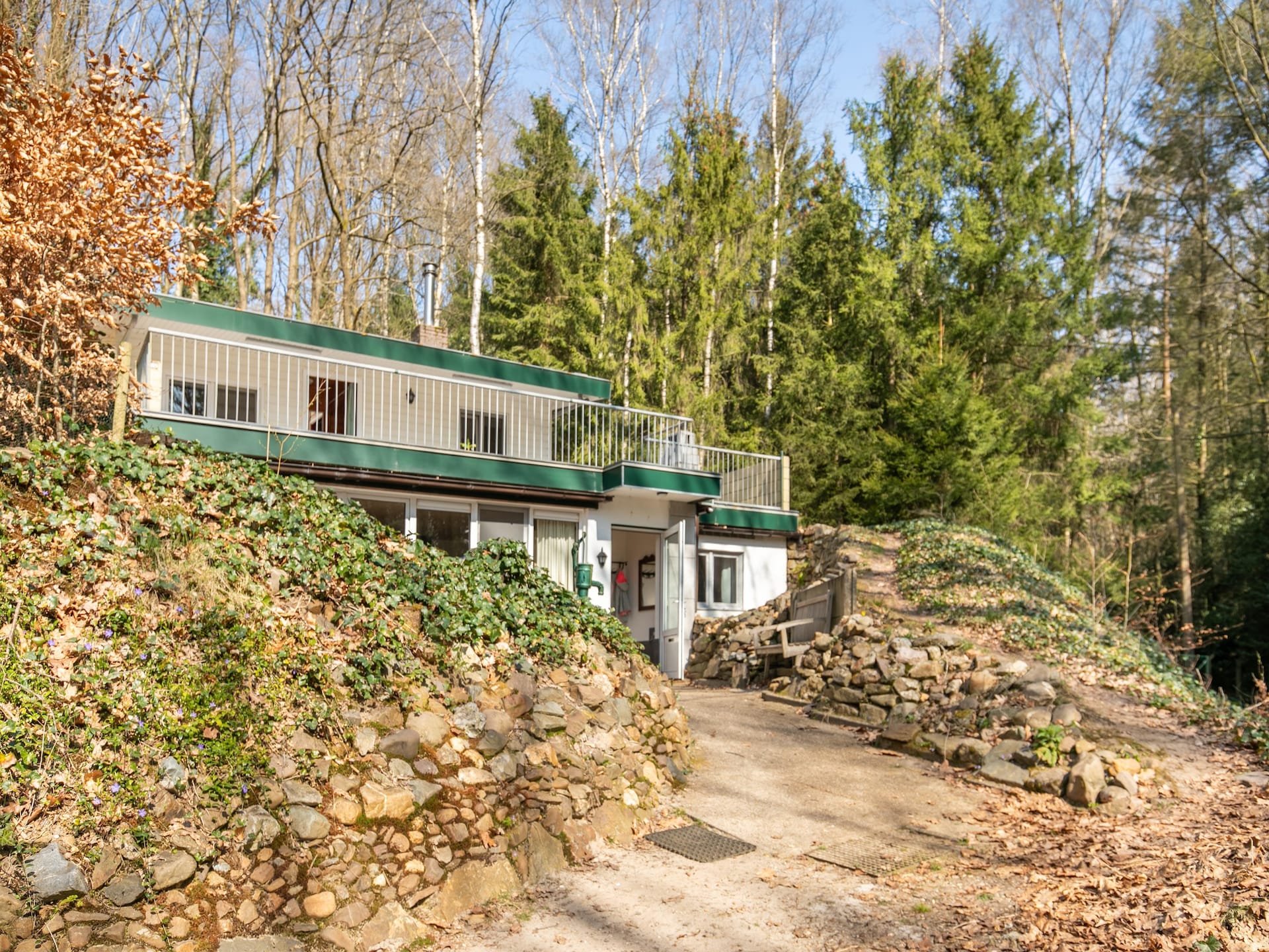 8-persoons boshuis met houtkachel in Lanklaar - foto 1