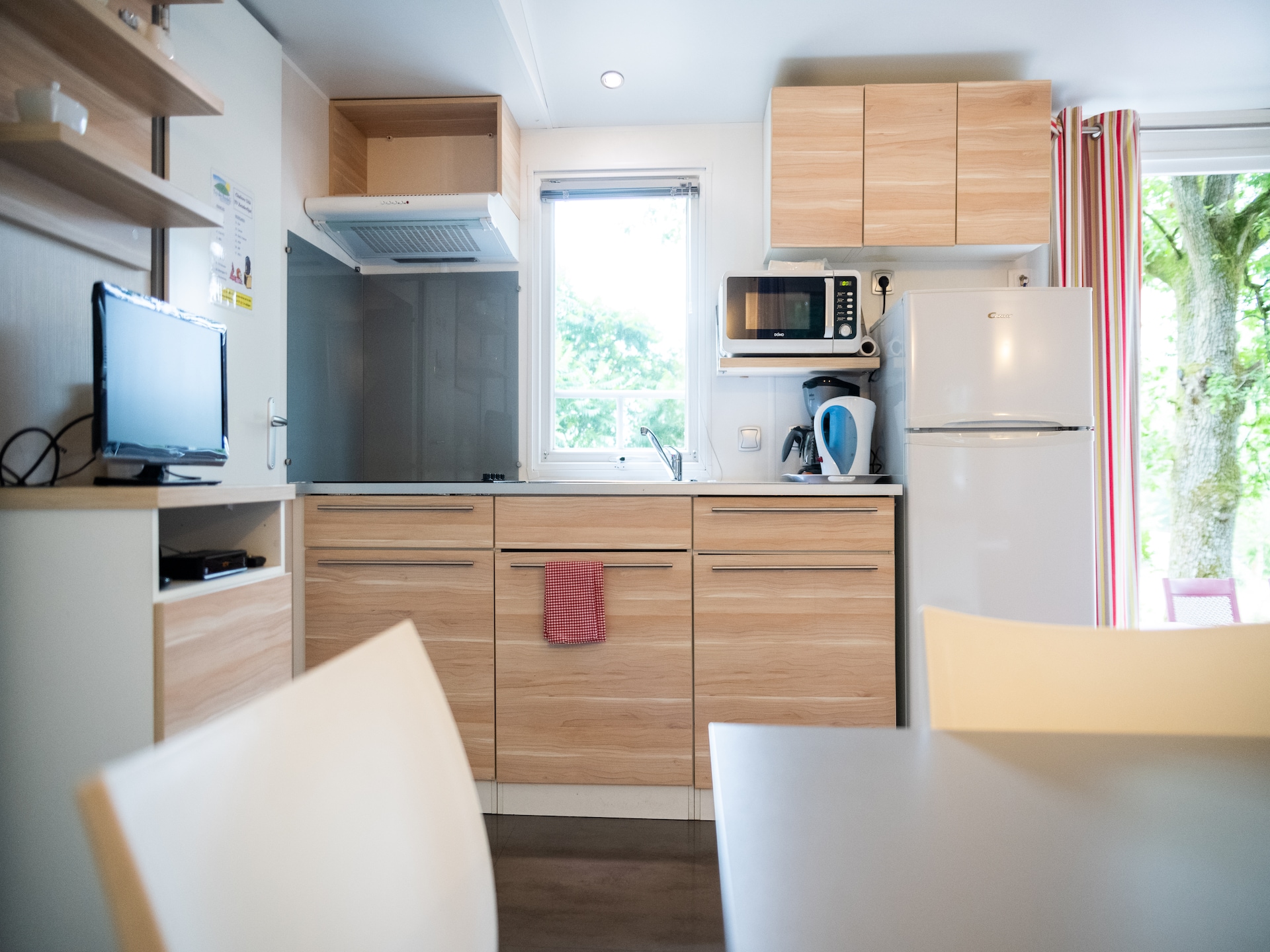 Knus 6-persoons chalet met terras in Olloy-sur-Viroin - foto 14