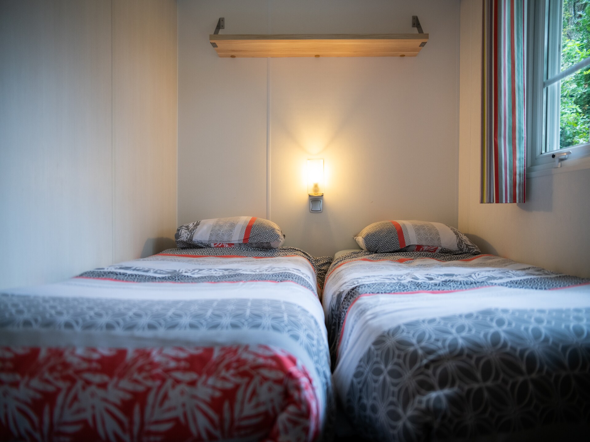 Knus 6-persoons chalet met terras in Olloy-sur-Viroin - foto 12