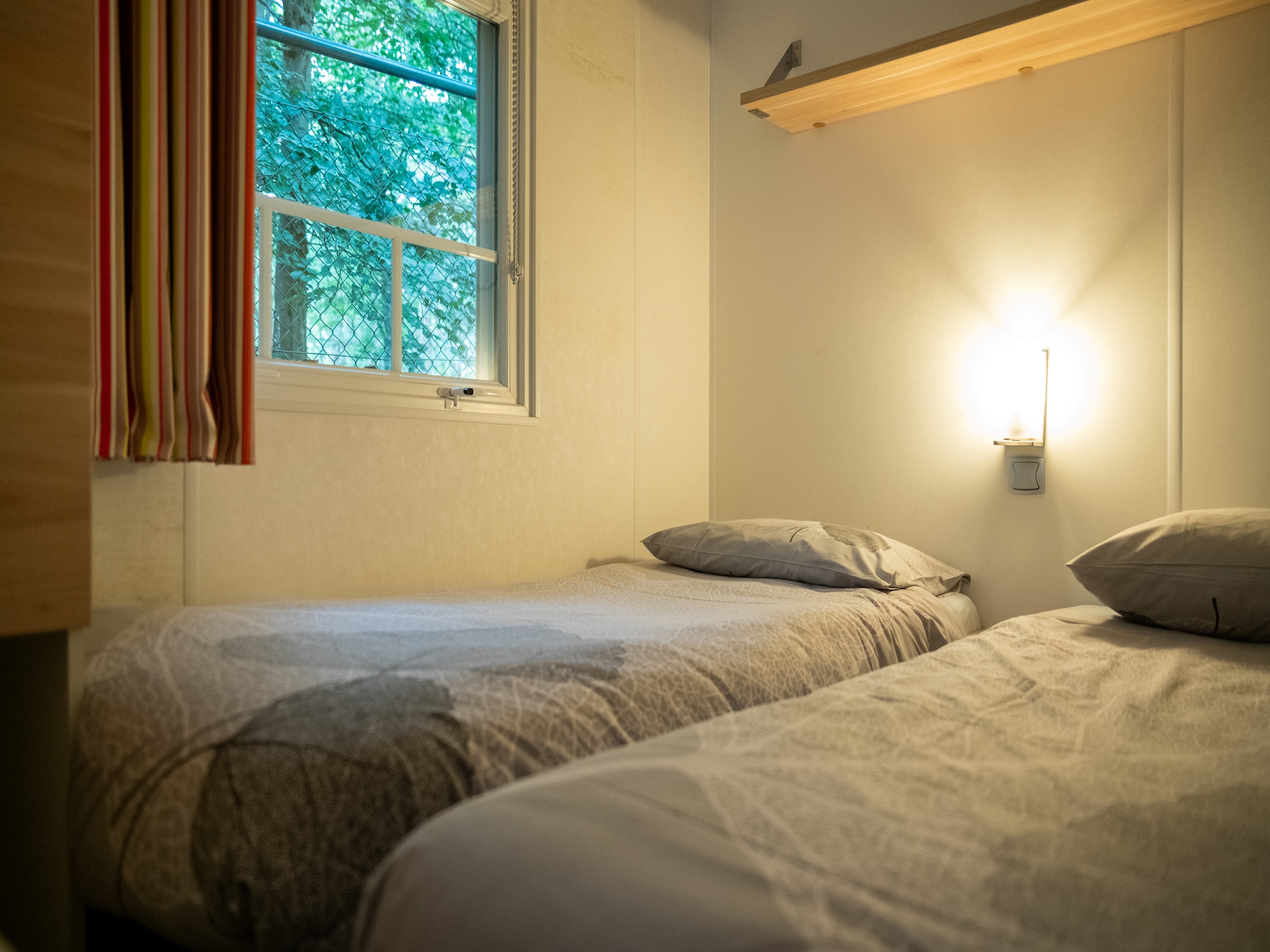 Knus 6-persoons chalet met terras in Olloy-sur-Viroin - foto 13