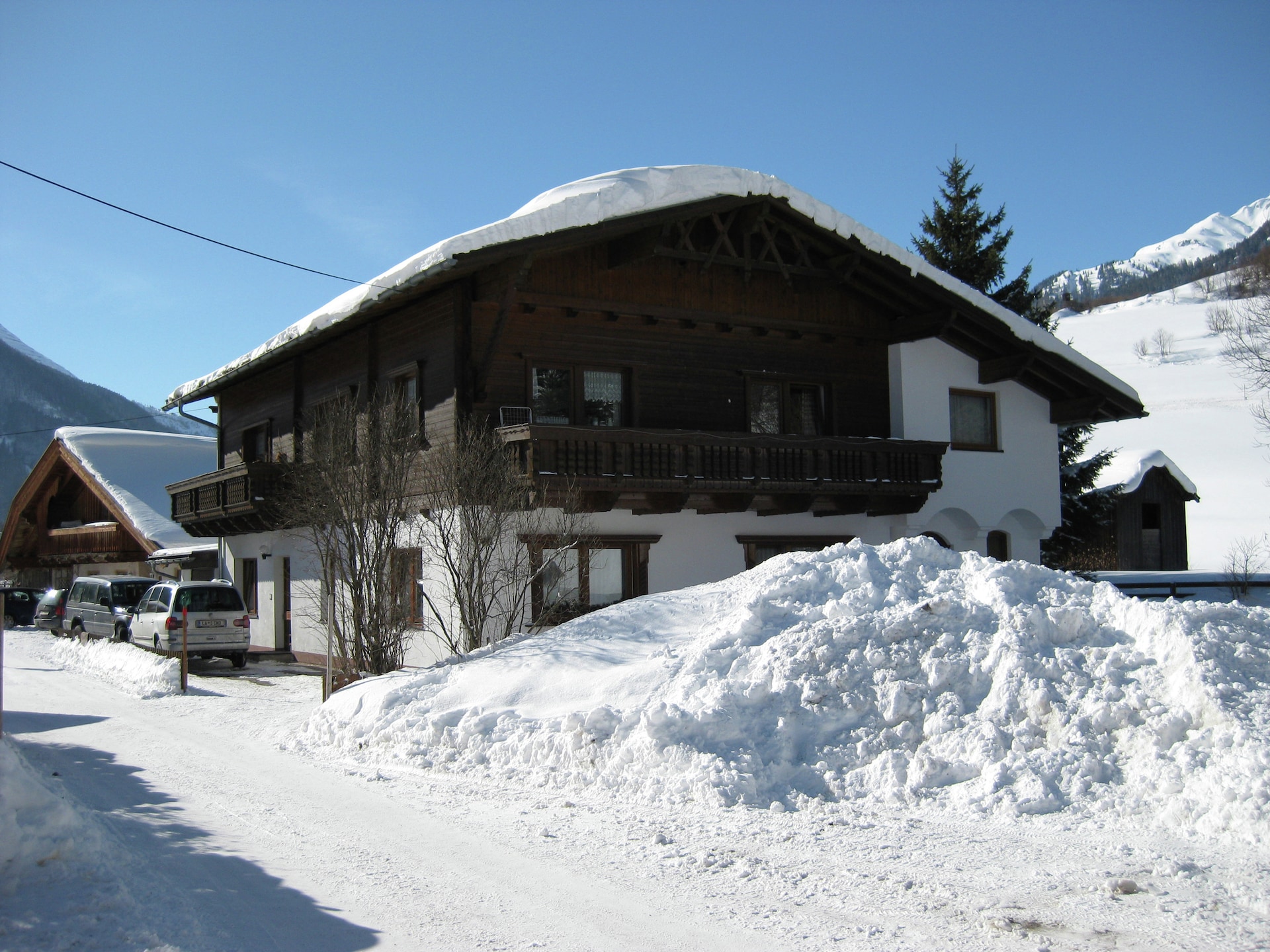 Op 1,0 km van centrum: Ruim appartement aan de piste in Pettneu - foto 27