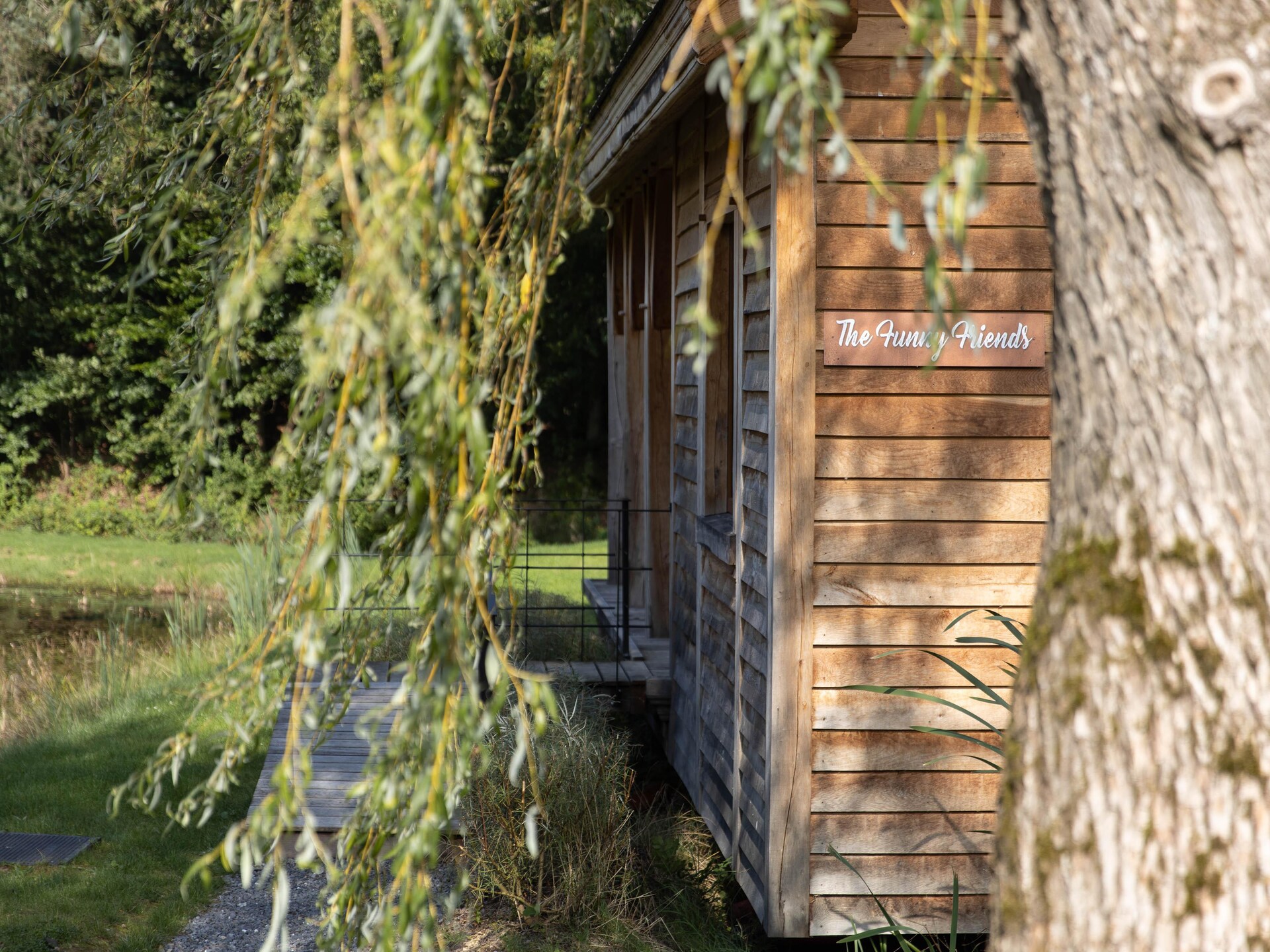 Cabane The Funny Friends: Speels verblijf aan het meer van Vencimont - foto 7