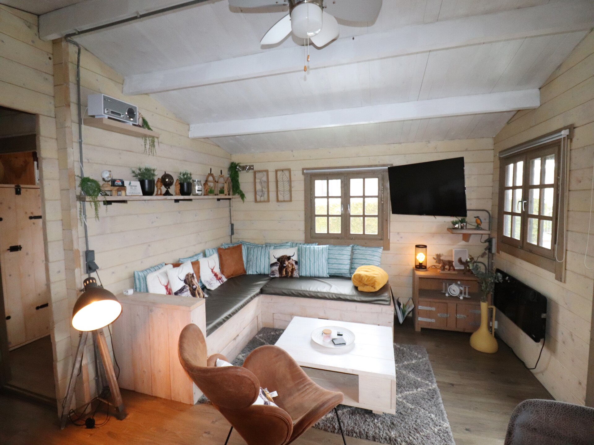 Gezellige vrijstaande cabin in Tzummarum, nabij Friese kust en Franeker - foto 2