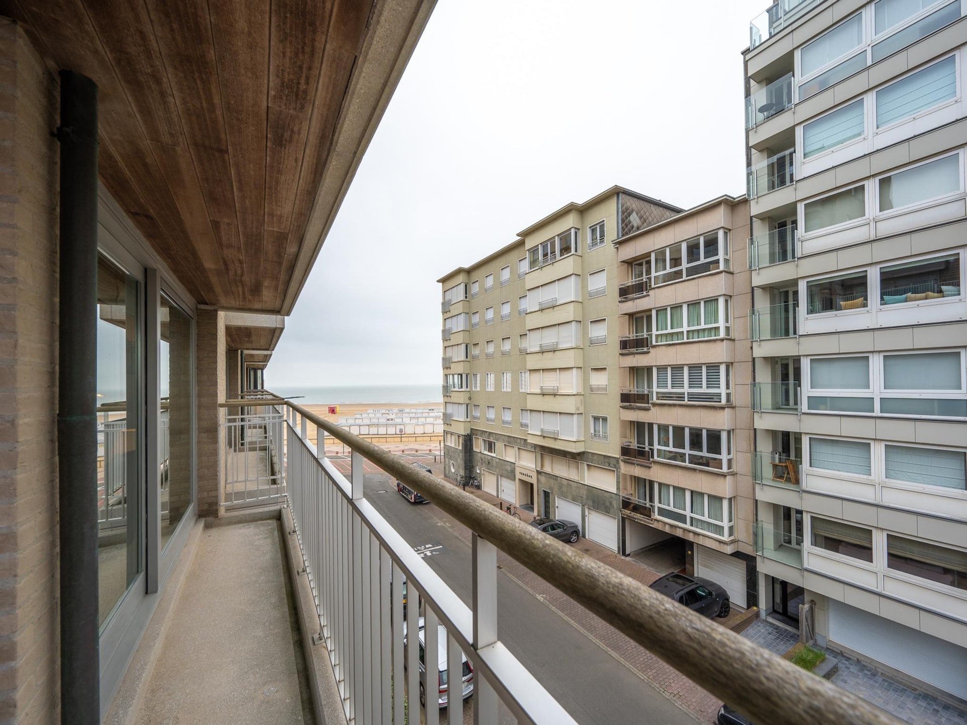 Licht hoekappartement met zeezicht in Knokke-Heist - foto 4