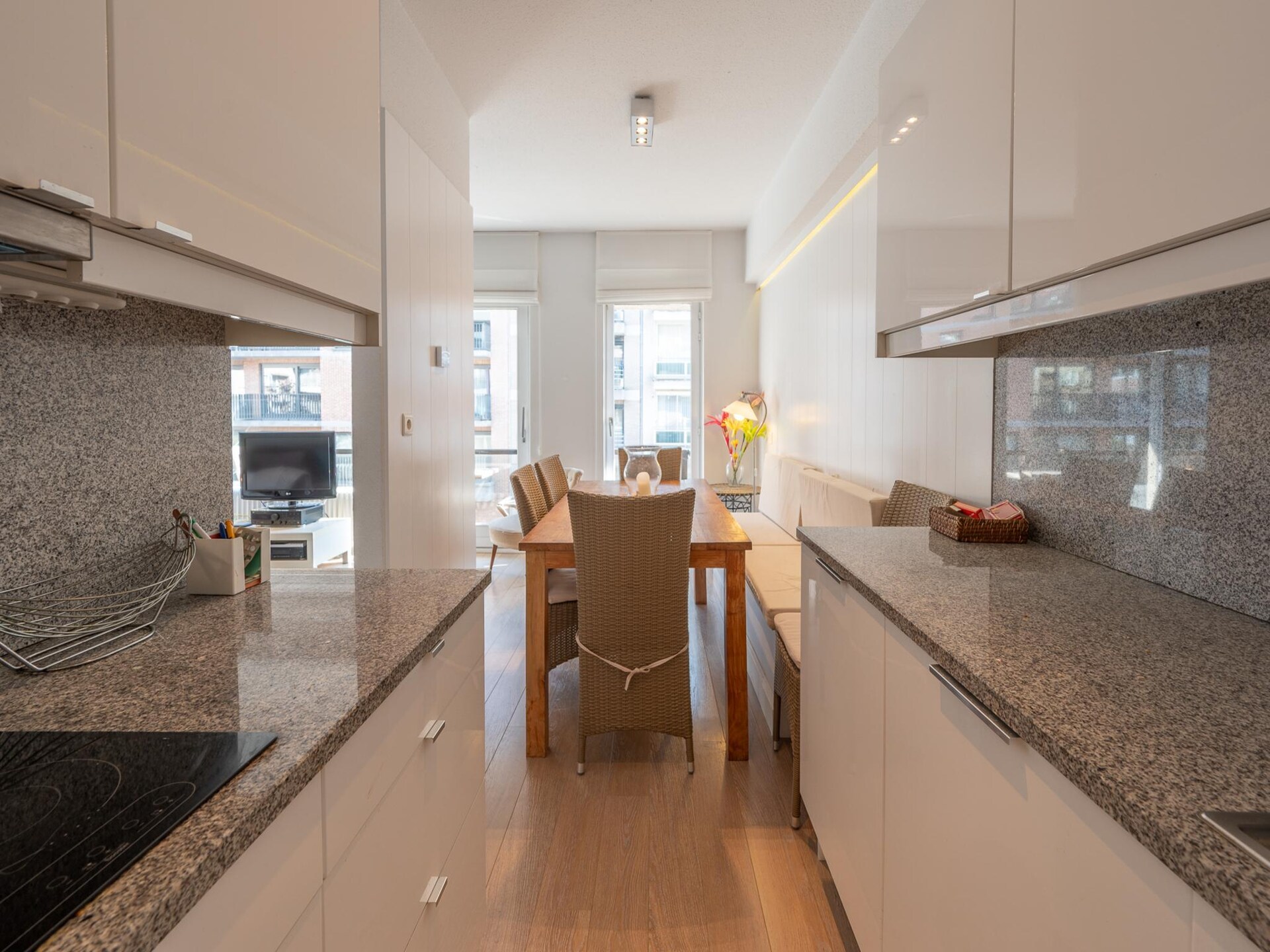6-persoons appartement met terrassen in hartje Knokke-Heist - foto 4