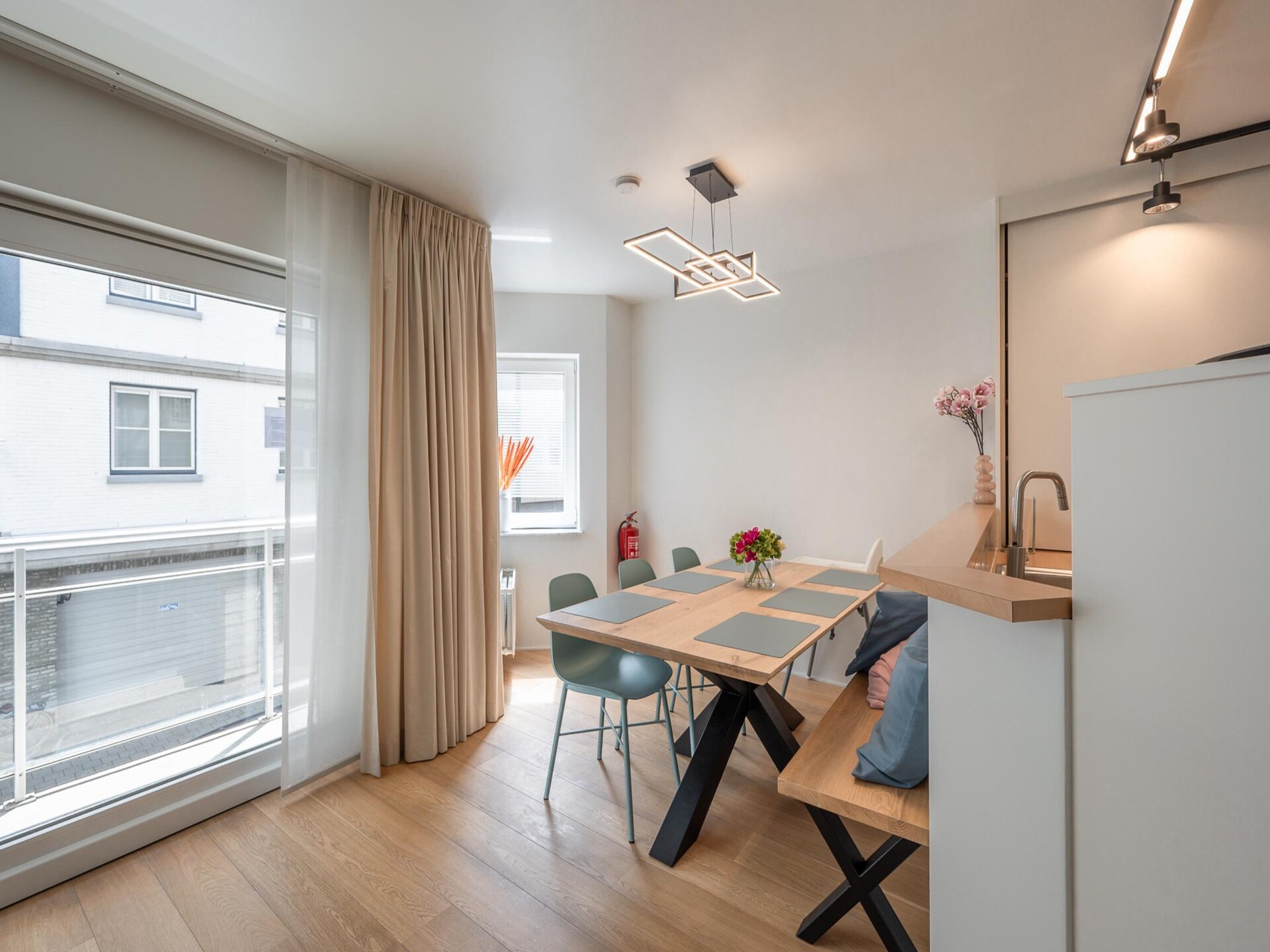 Licht appartement in Duinbergen met 2 terrassen, vlakbij het strand - foto 9