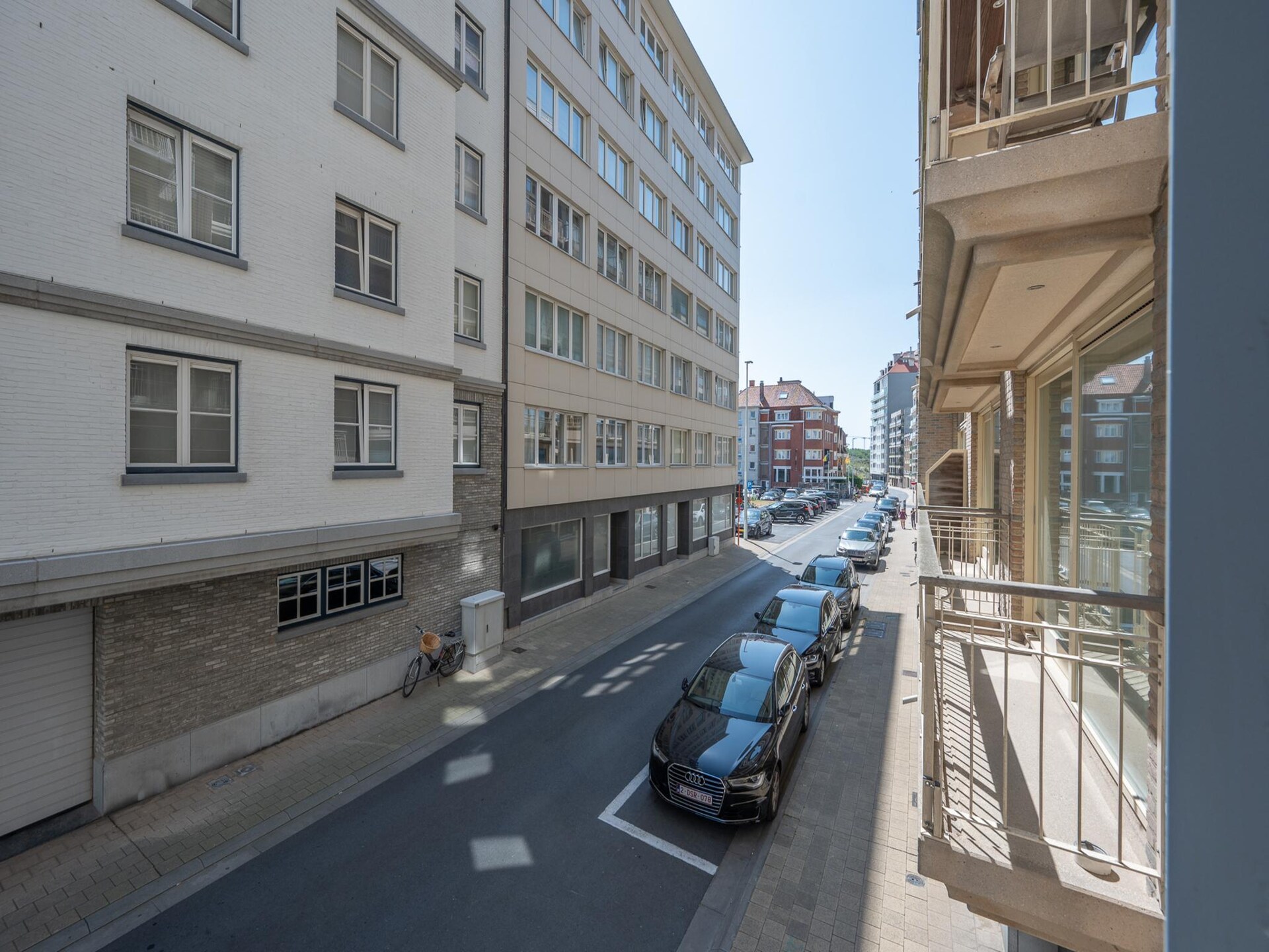 Licht appartement in Duinbergen met 2 terrassen, vlakbij het strand - foto 15
