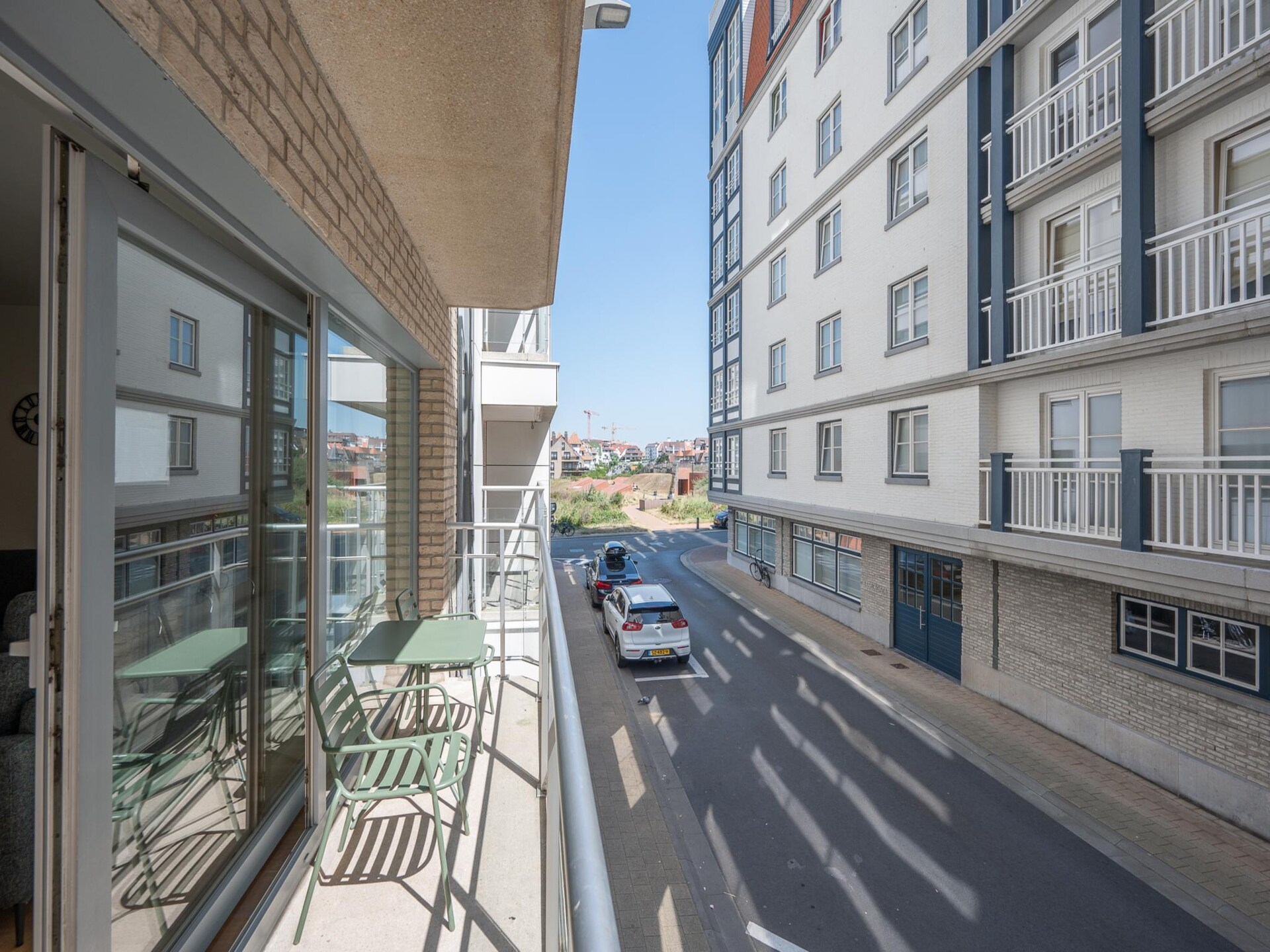 Licht appartement in Duinbergen met 2 terrassen, vlakbij het strand - foto 5