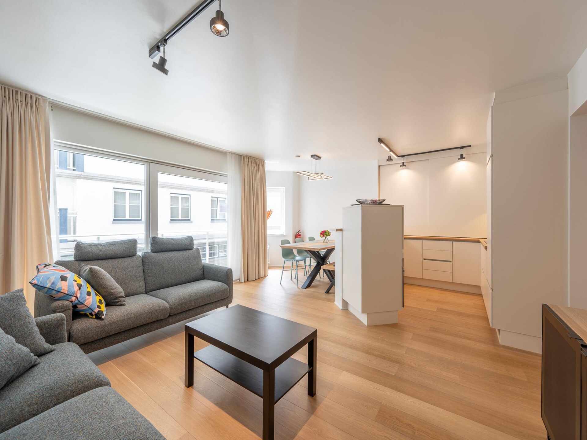 Licht appartement in Duinbergen met 2 terrassen, vlakbij het strand - foto 7