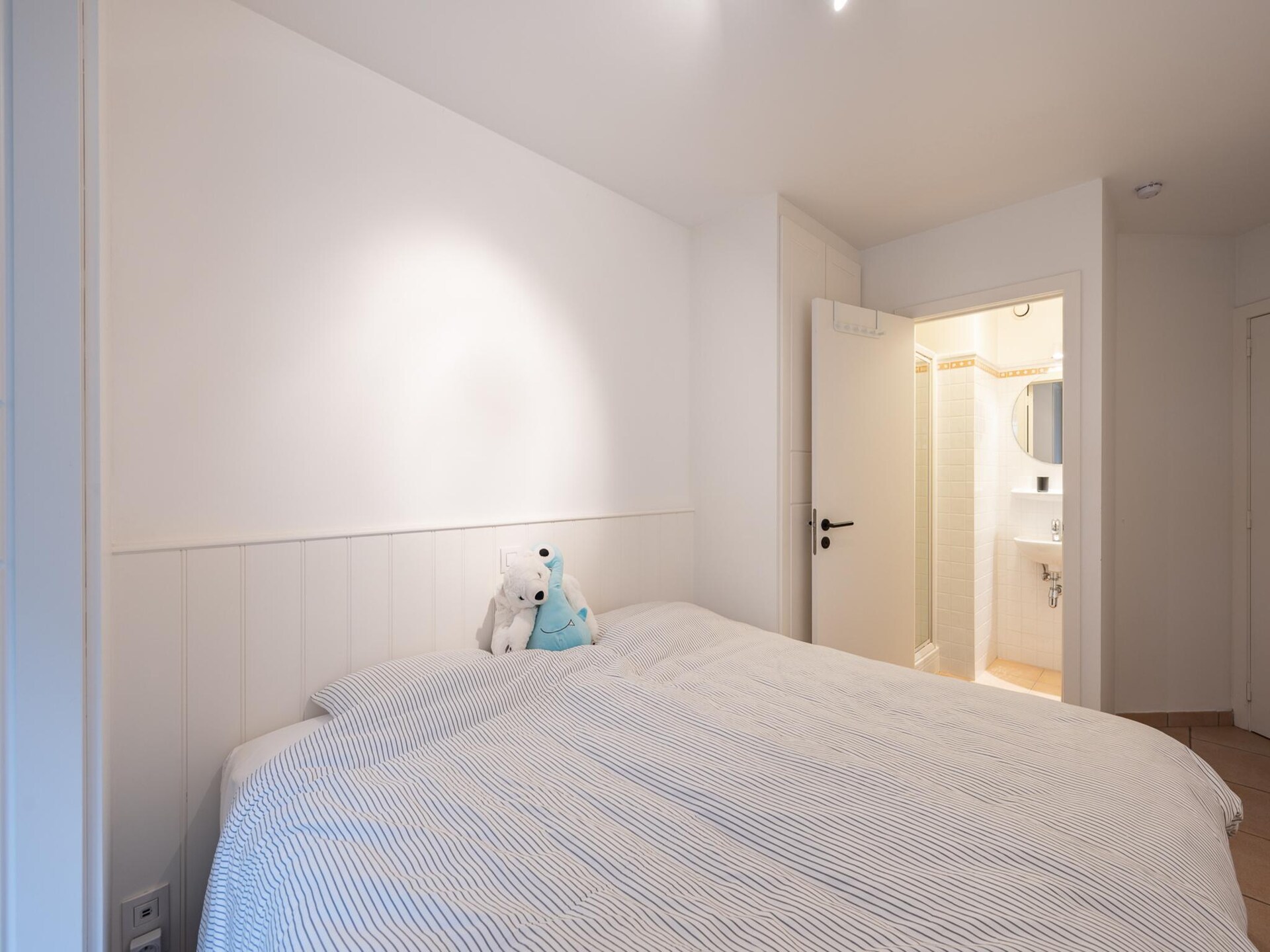 Licht appartement aan het Albert-strand in Knokke-Heist met 2 slaapkamers - foto 8